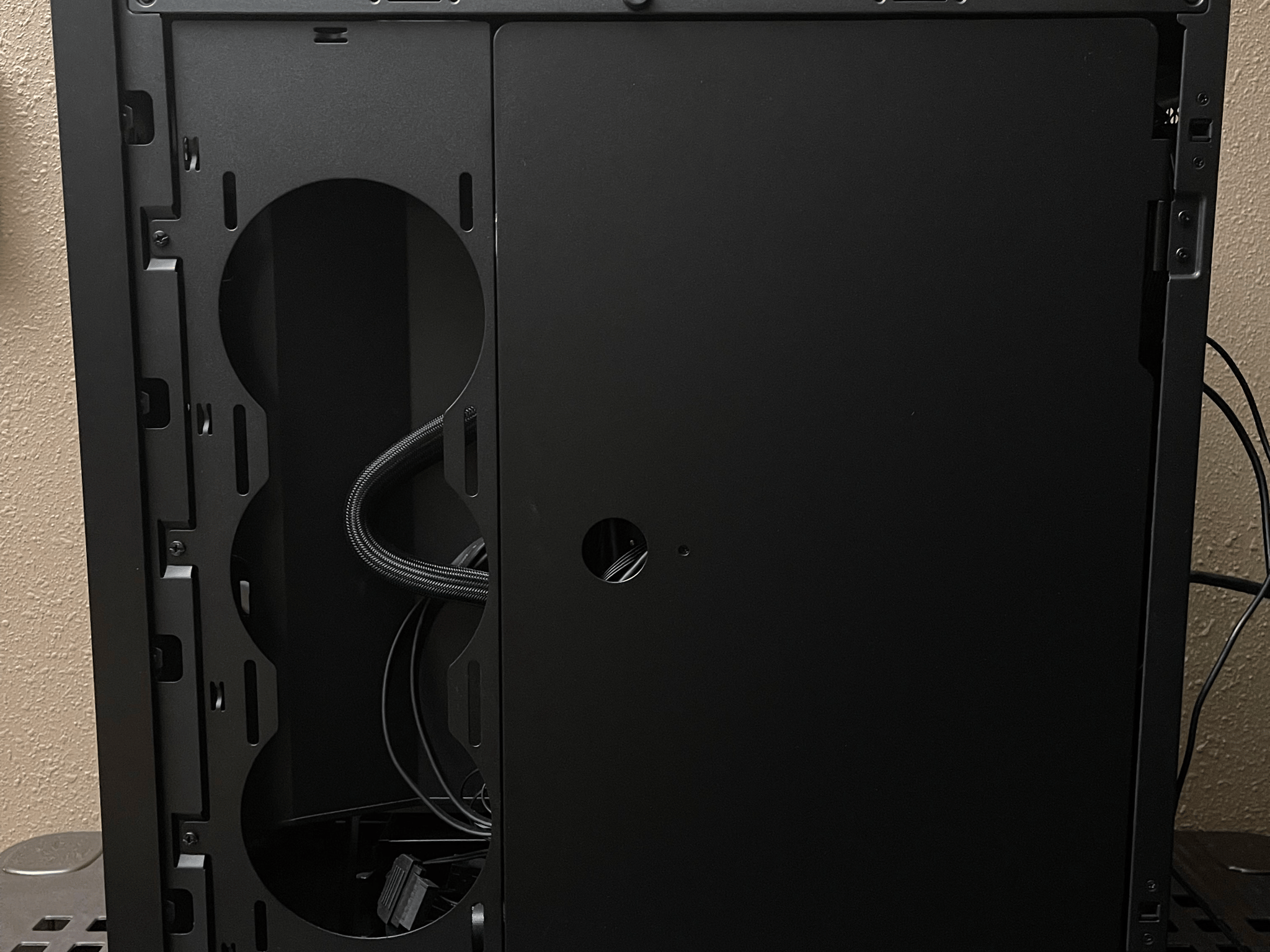 Intel i7-12700k,EVGA 3090, 32GB RAM, 2TB Custom PC DDR5