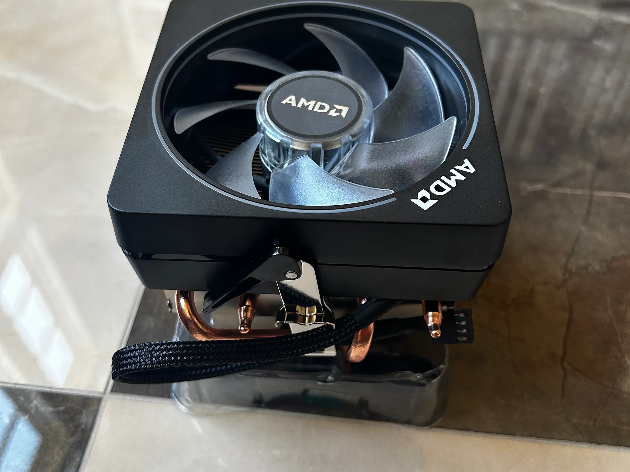 Ryzen 9 3900X 12 Core 24 Thread Processor With Wraith Prism Cooler