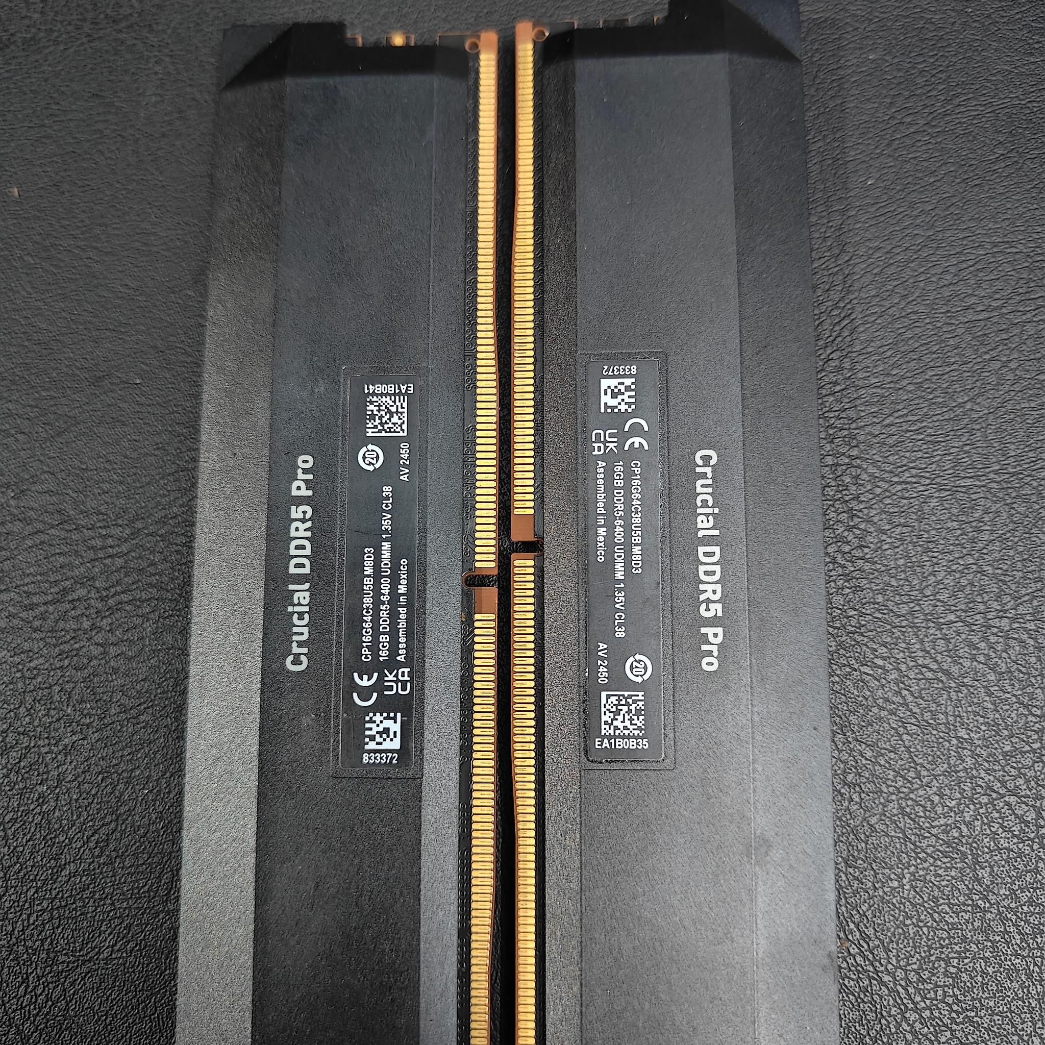 Crucial Pro OC Gaming 32GB (2x16GB) DDR5 6400MHz CL38 Desktop Memory