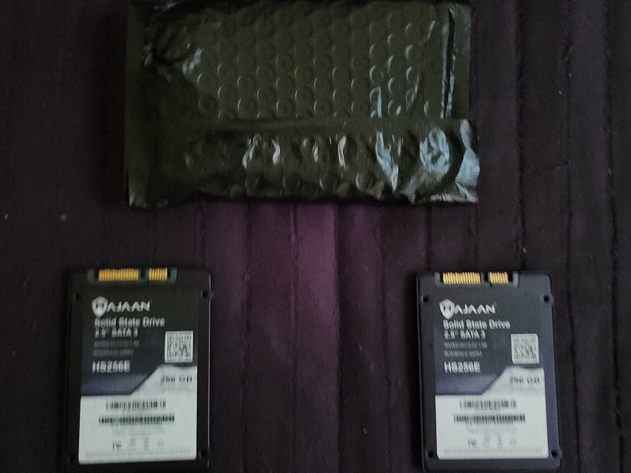 LOT OF 2 | 256GB SSD 2.5" HAJAAN (READ)