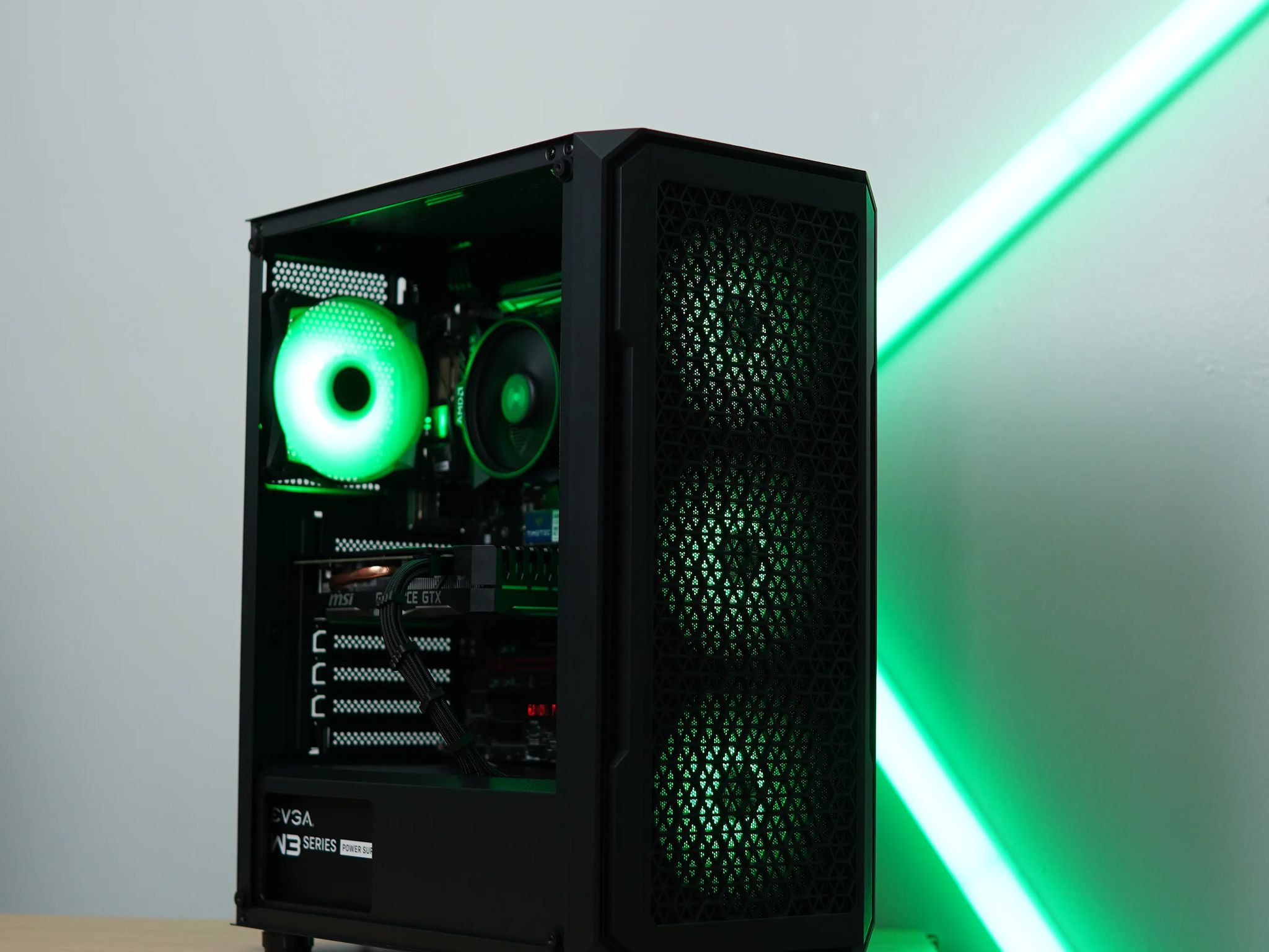 Gaming Pc (Ryzen 5 2600 + Gtx 1660 Super + 16gb ram)