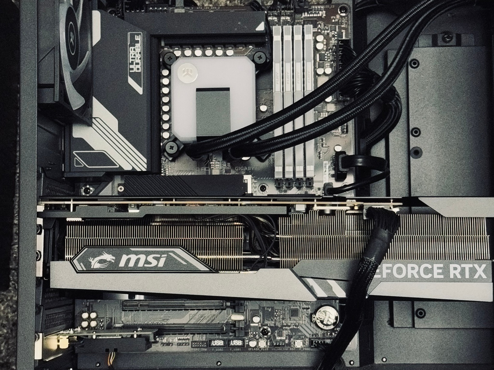 MSI Gaming GeForce RTX 4090 24GB GDDR6X