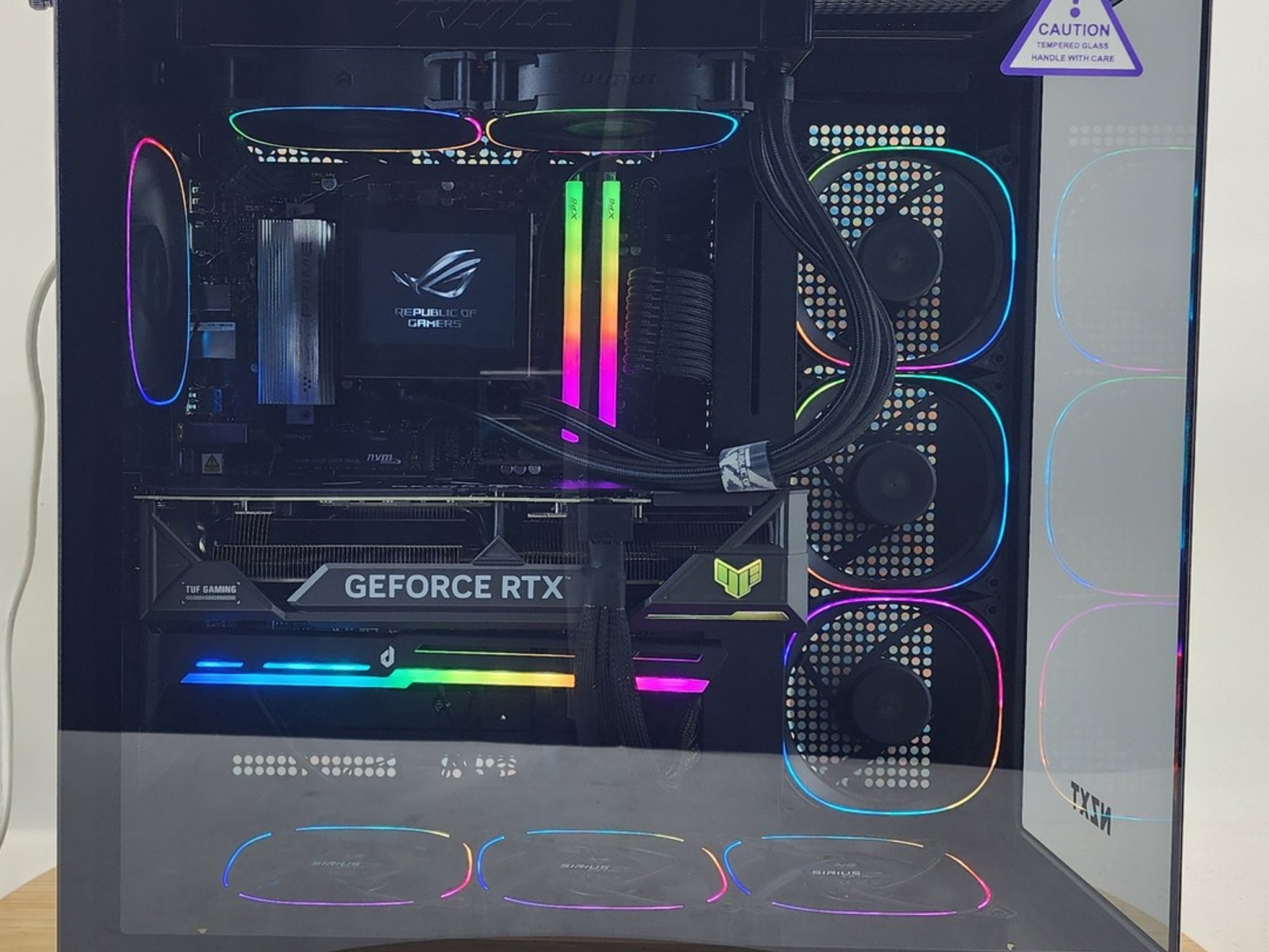 Gaming PC Ryzen 7 7800X3D 32GB RAM 2TB SSD RTX 4070 Ti 12GB Windows 11