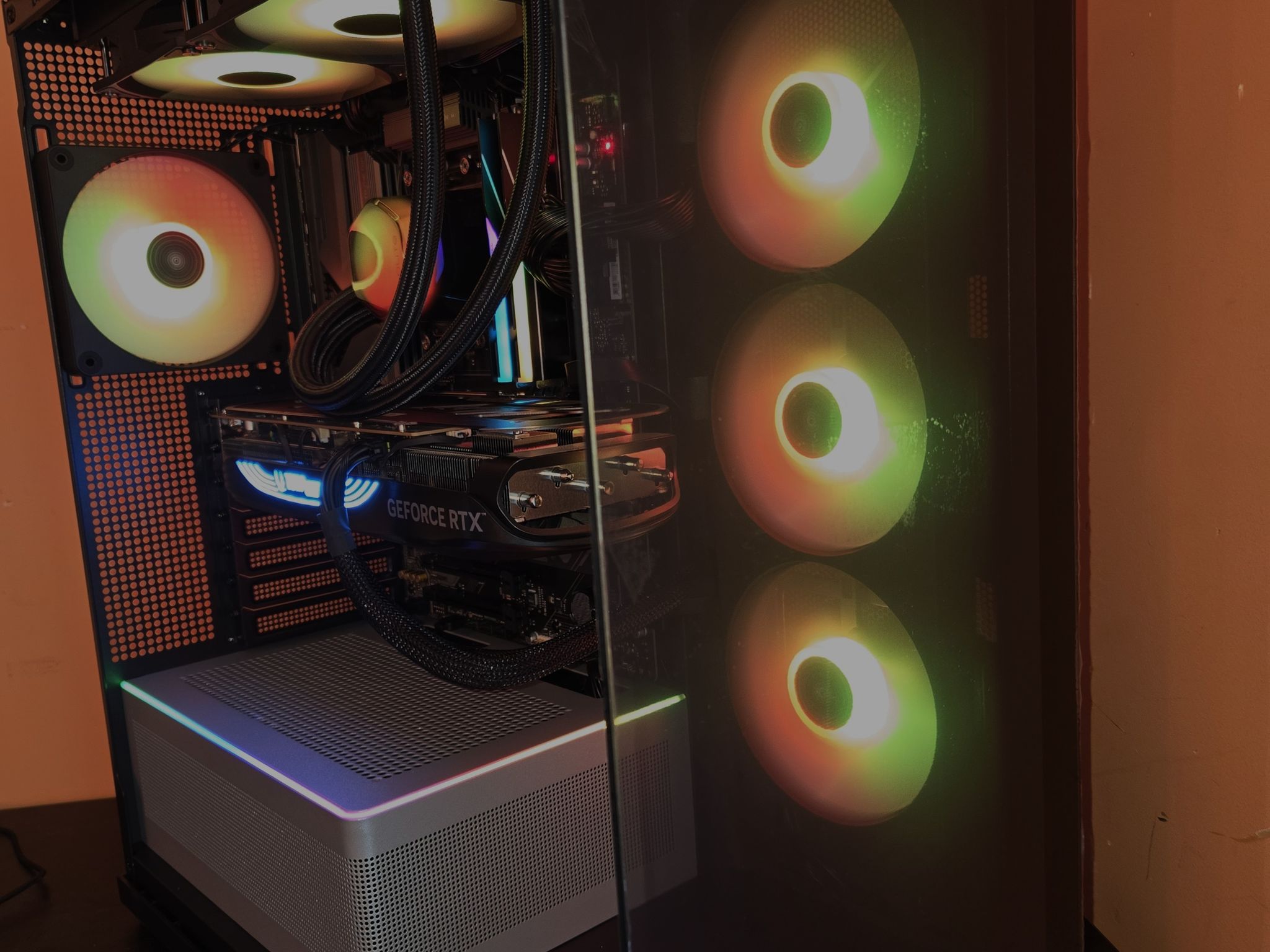 RYZEN 7 7700X3D | RTX 4080 SUPER | 32GB DDR5 | 1 TB SSD | 750W PSU