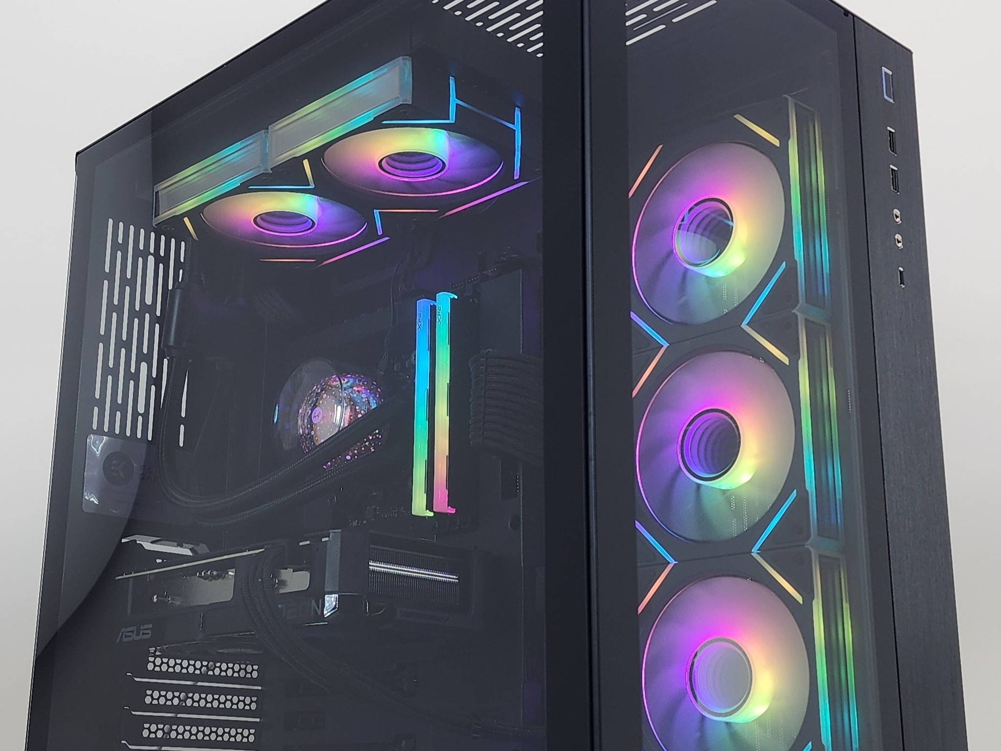 Gaming PC i7-12700KF 32GB RAM 1TB SSD RX 7600 XT 16GB Windows 11 Computer