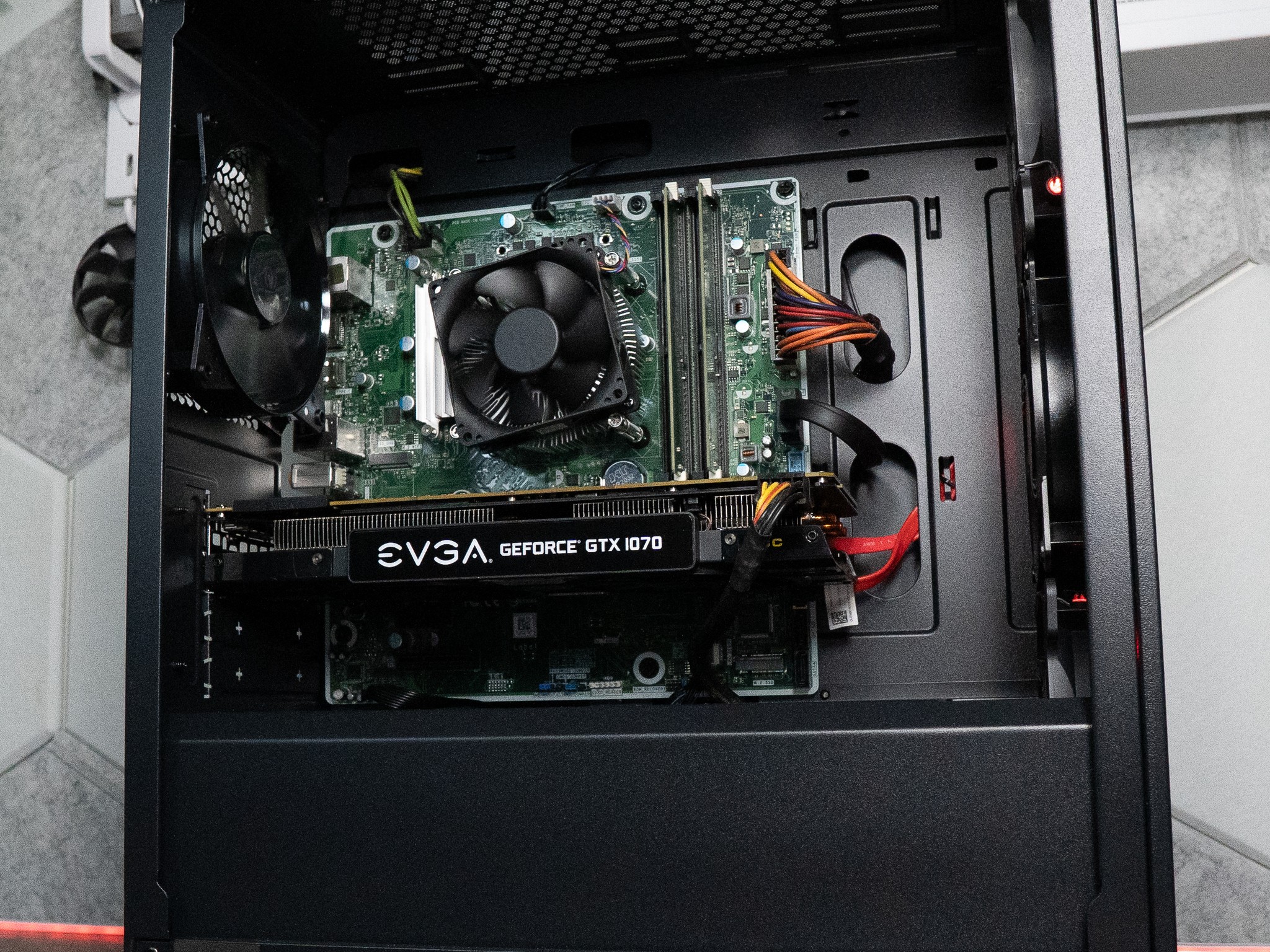 🩸🩸 BUDGET - Warzone Ready GAMING PC | EVGA GTX 1070 8GB | INTEL i7 8700K | 16GB DDR4 RAM | 1.24TB
