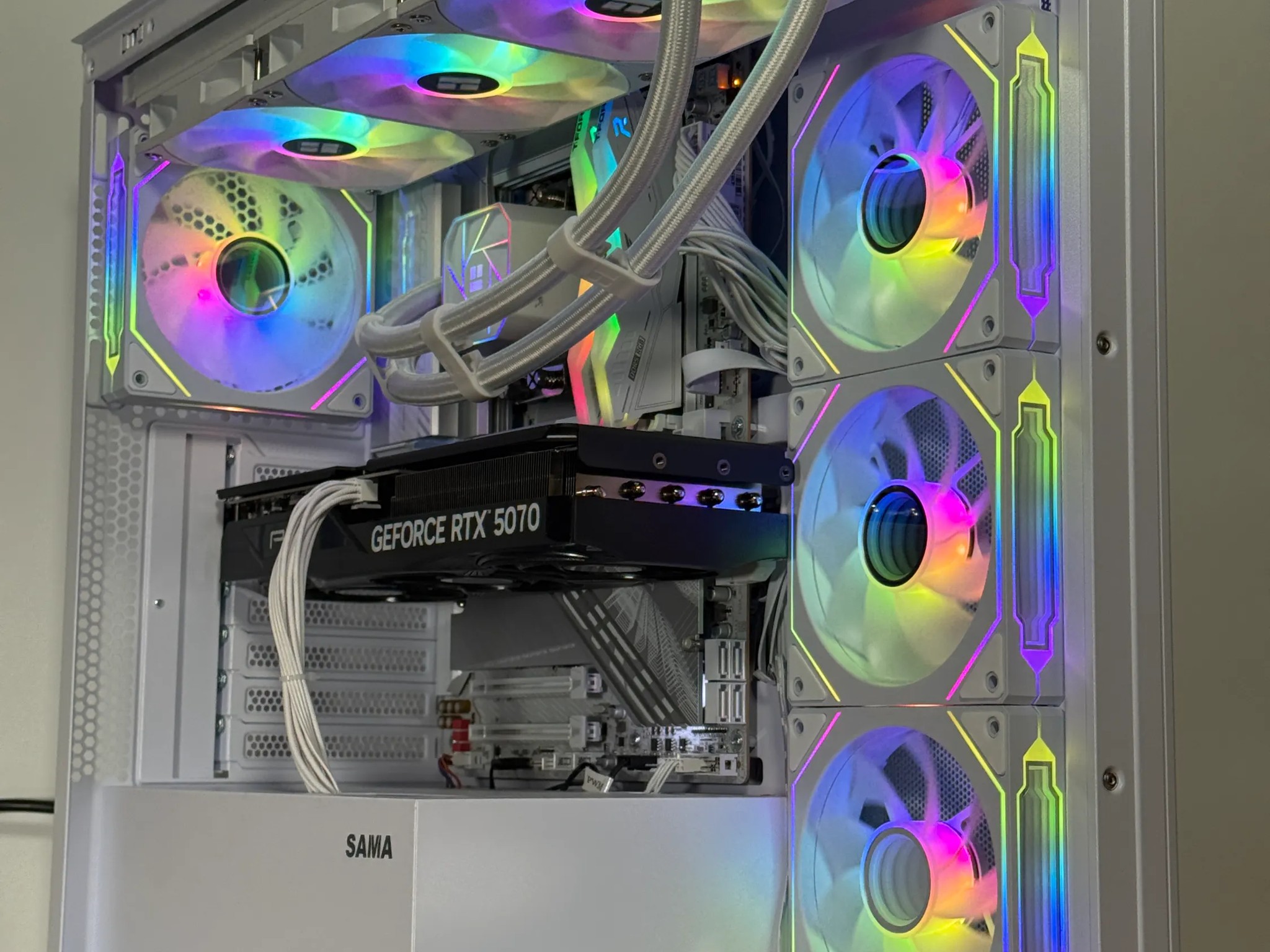 RTX 5070 Intel Core Ultra 7 265k Gaming PC