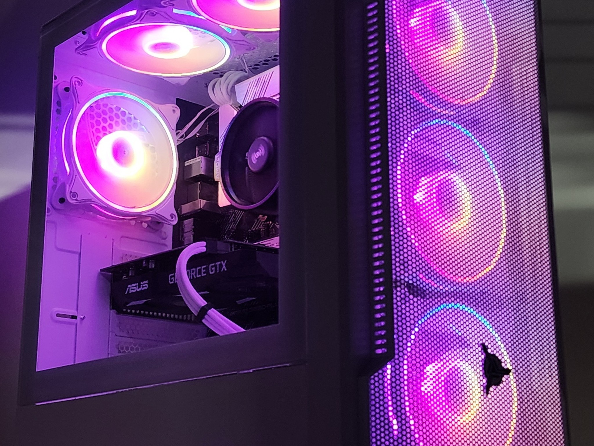 Gaming PC Ryzen 5 5600G 16GB RAM 500GB SSD GTX 1650 4GB Windows 11 Computer