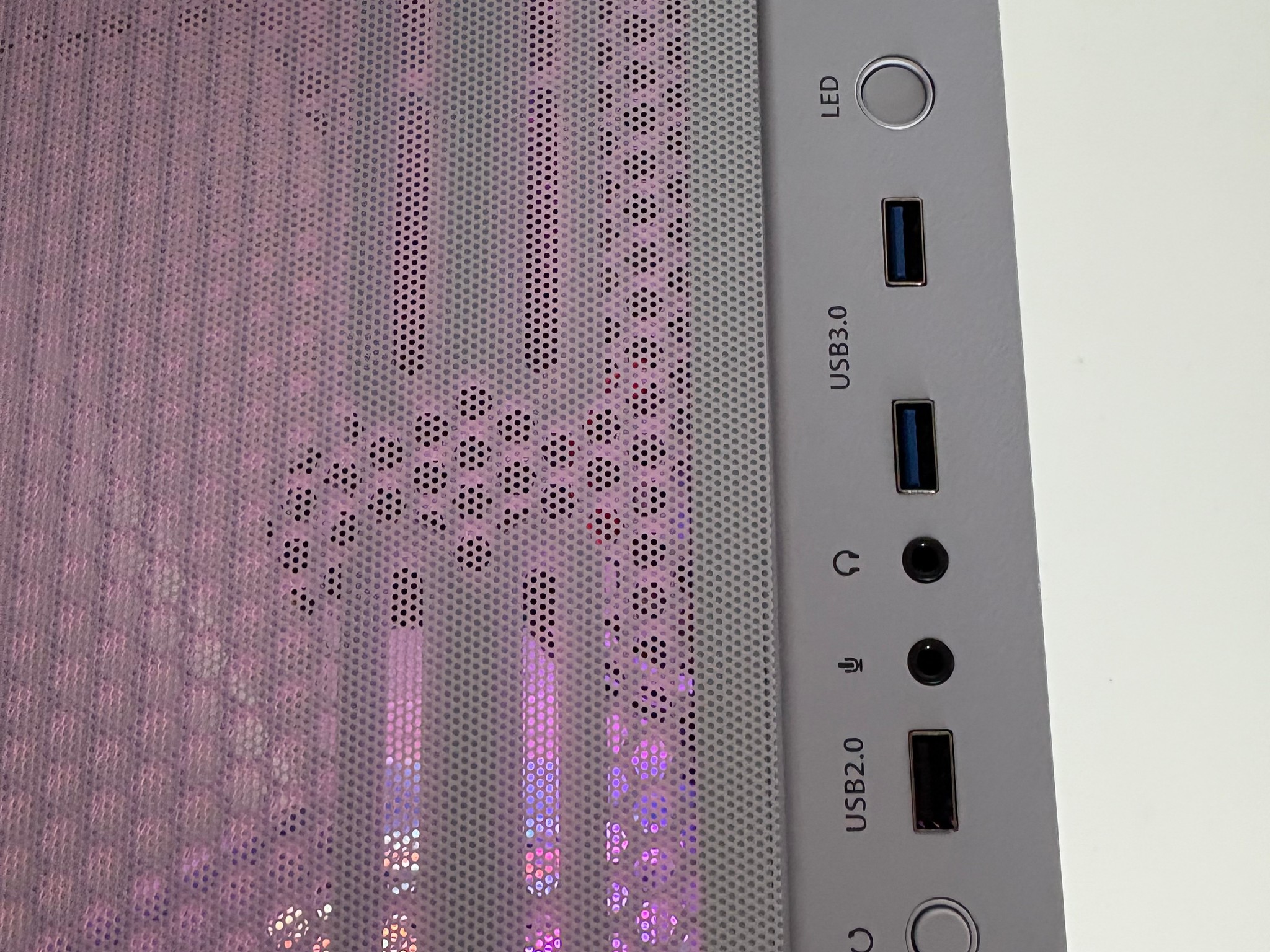 //ICEBERG V2// - RTX 2060, Core i3 12100F, 16GB, 500GB SSD