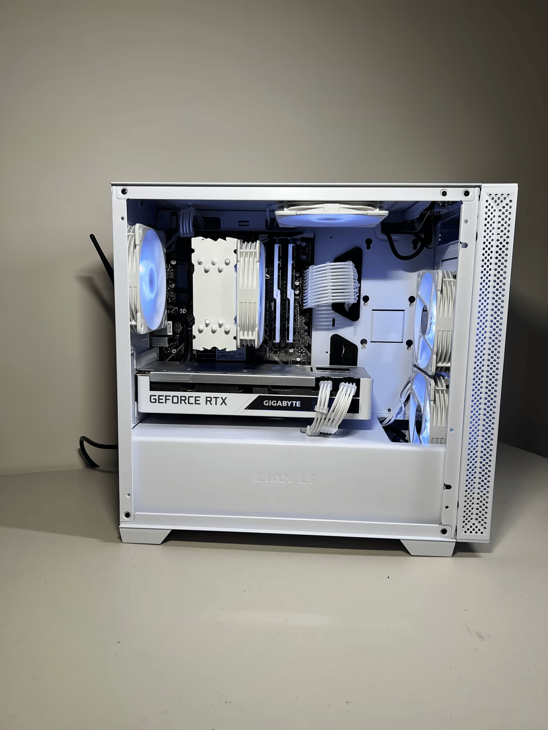 Ryzen 5 5600X RTX 3070 Gaming PC