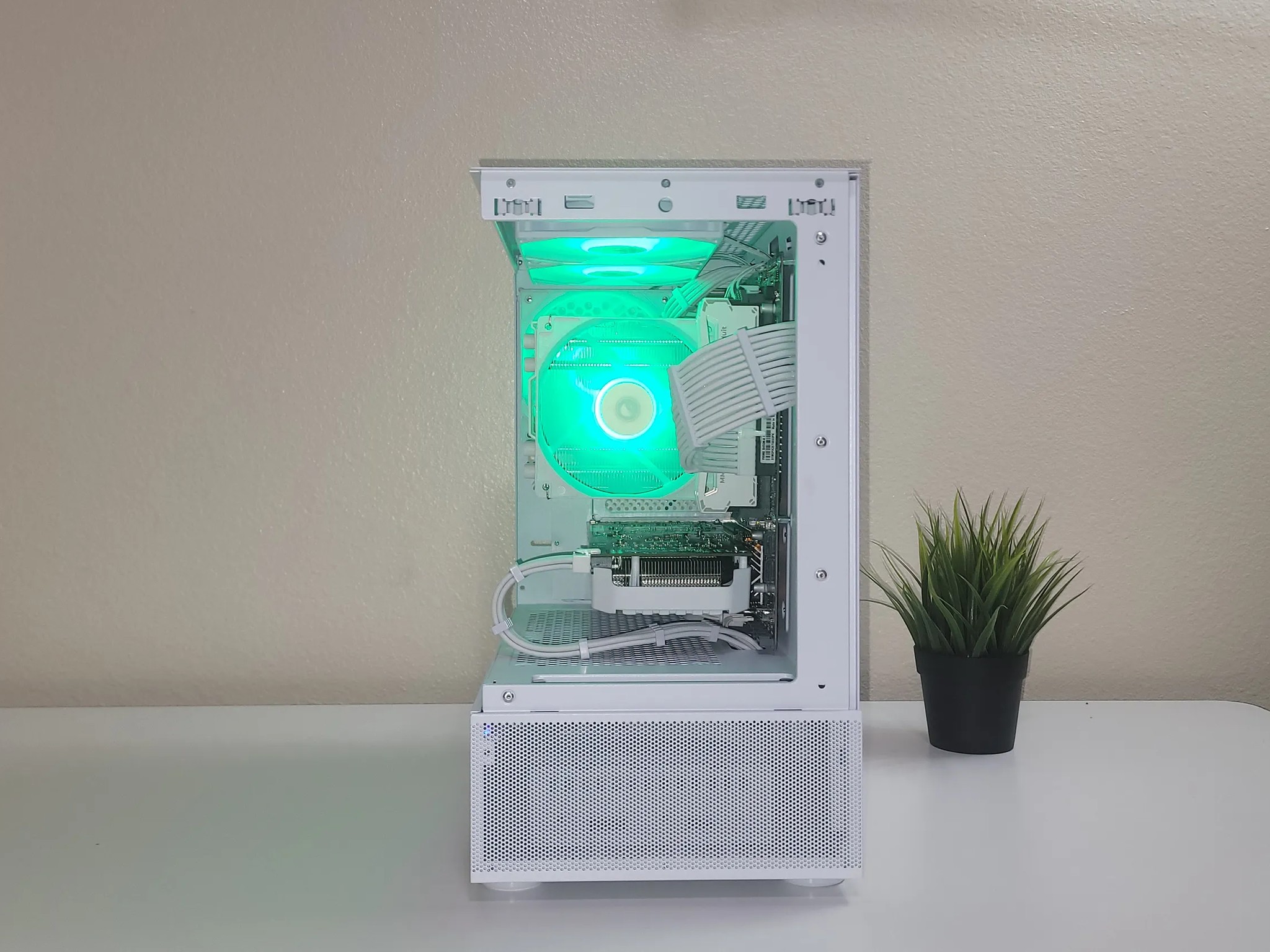 Ryzen 5 3600 | GeForce GTX 1060 3GB | 16GB DDR4 | 512GB SSD