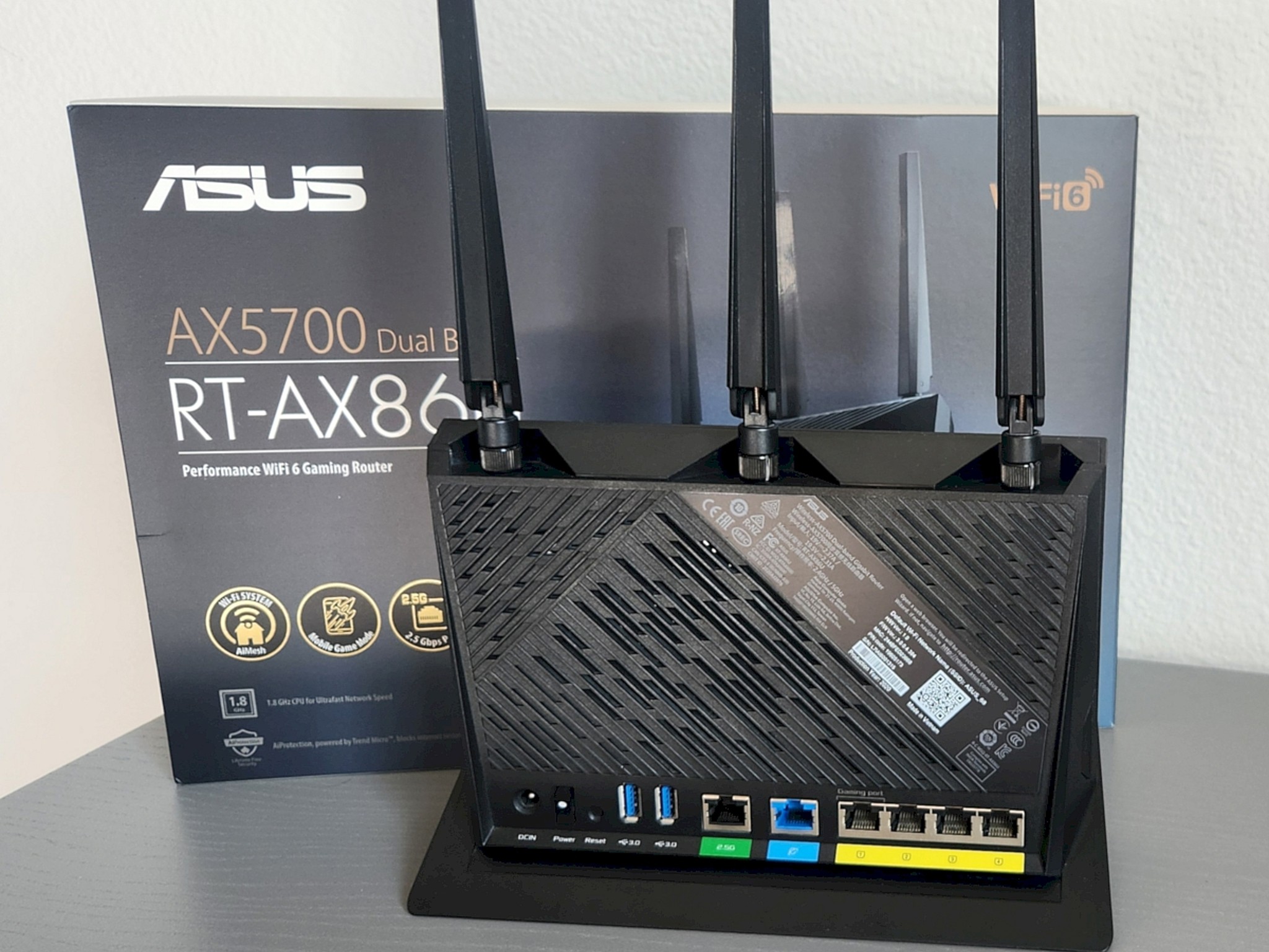 Asus RT-AX86U WiFi6 router