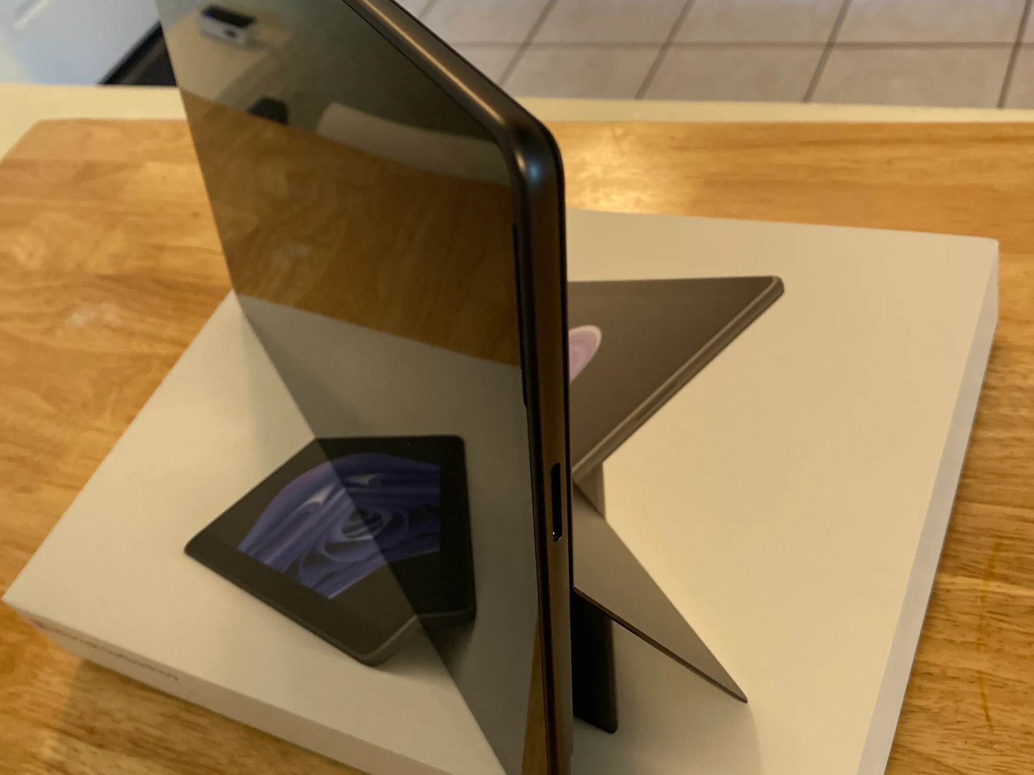 Microsoft Surface PRO 9 Model 2038 / Wi-Fi 6E connectivity / Bluetooth® Wireless 5.1 technology