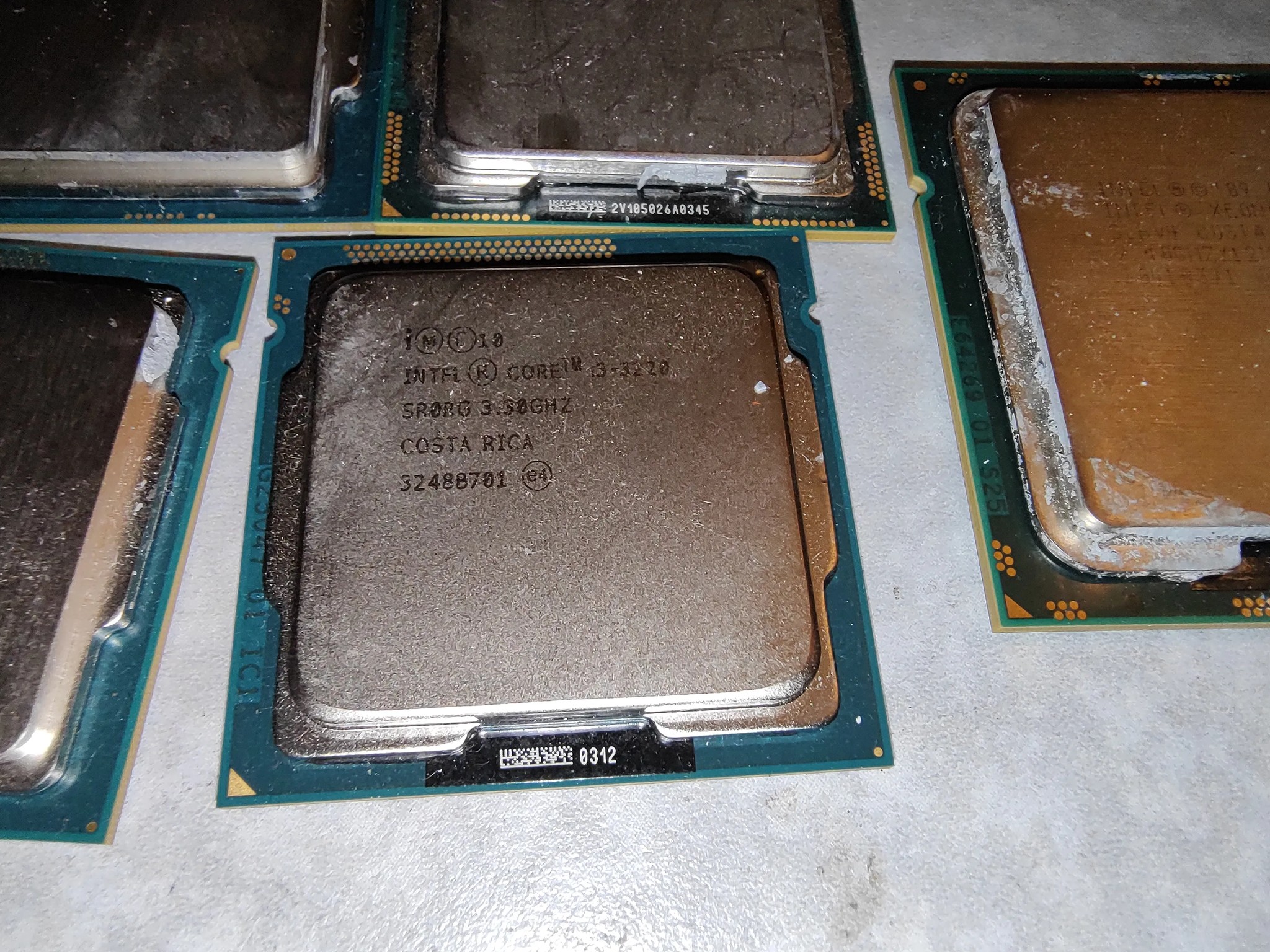 Intel CPU lot. 2x i3 3rd gen, 2x Xeon, 1x pentium