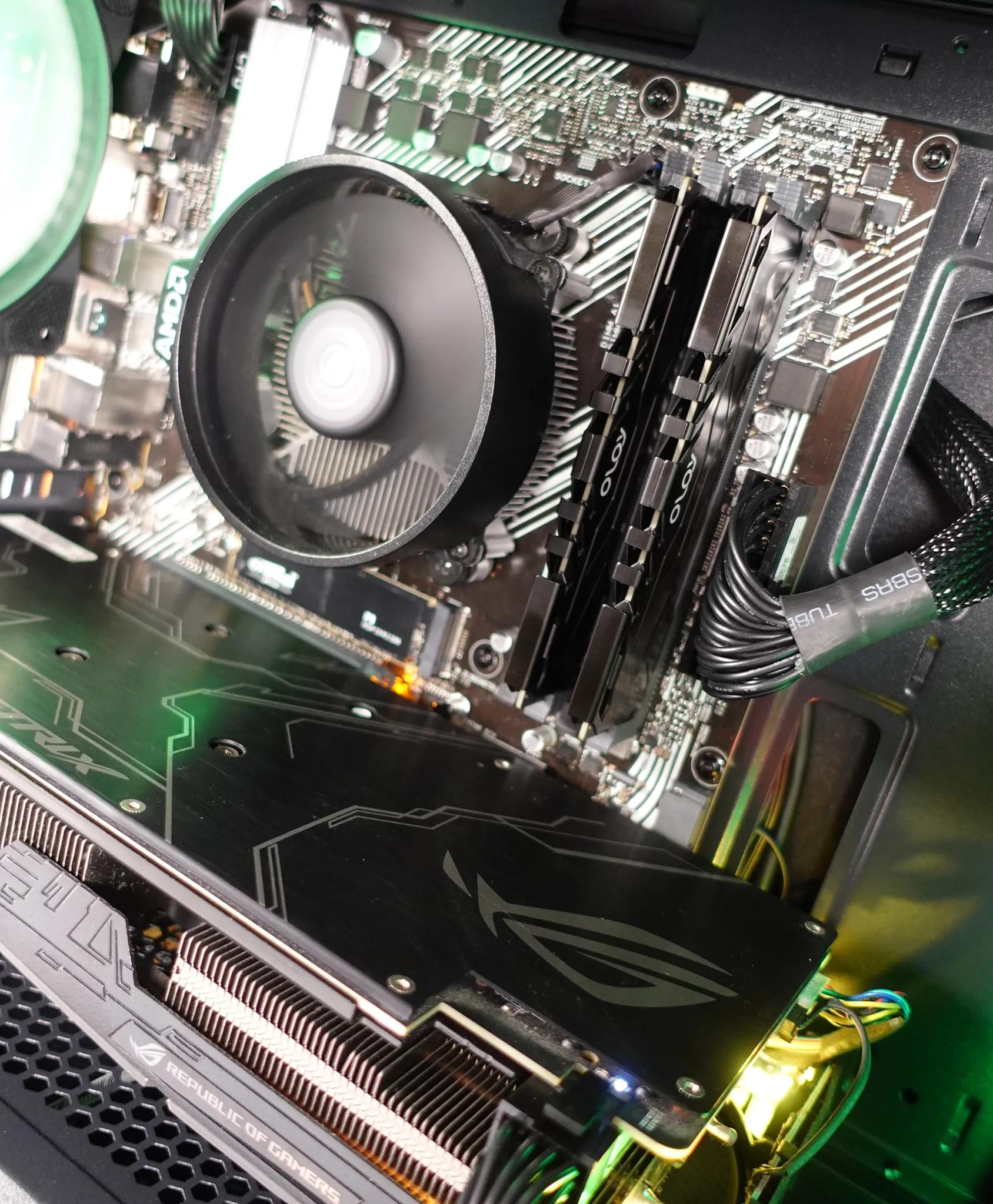 Space explorer ryzen 5 3600 gtx 1660ti
