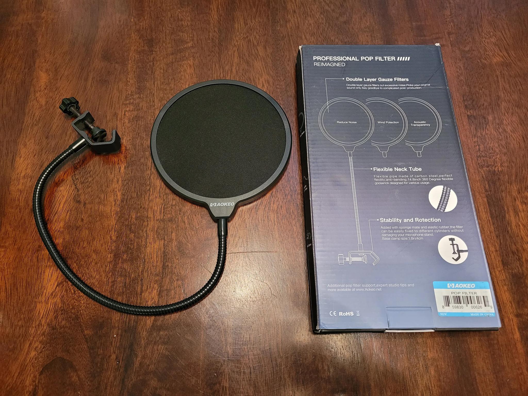 Blue Yeti Microphone (+Shock Mount and 2 Pop Filters)