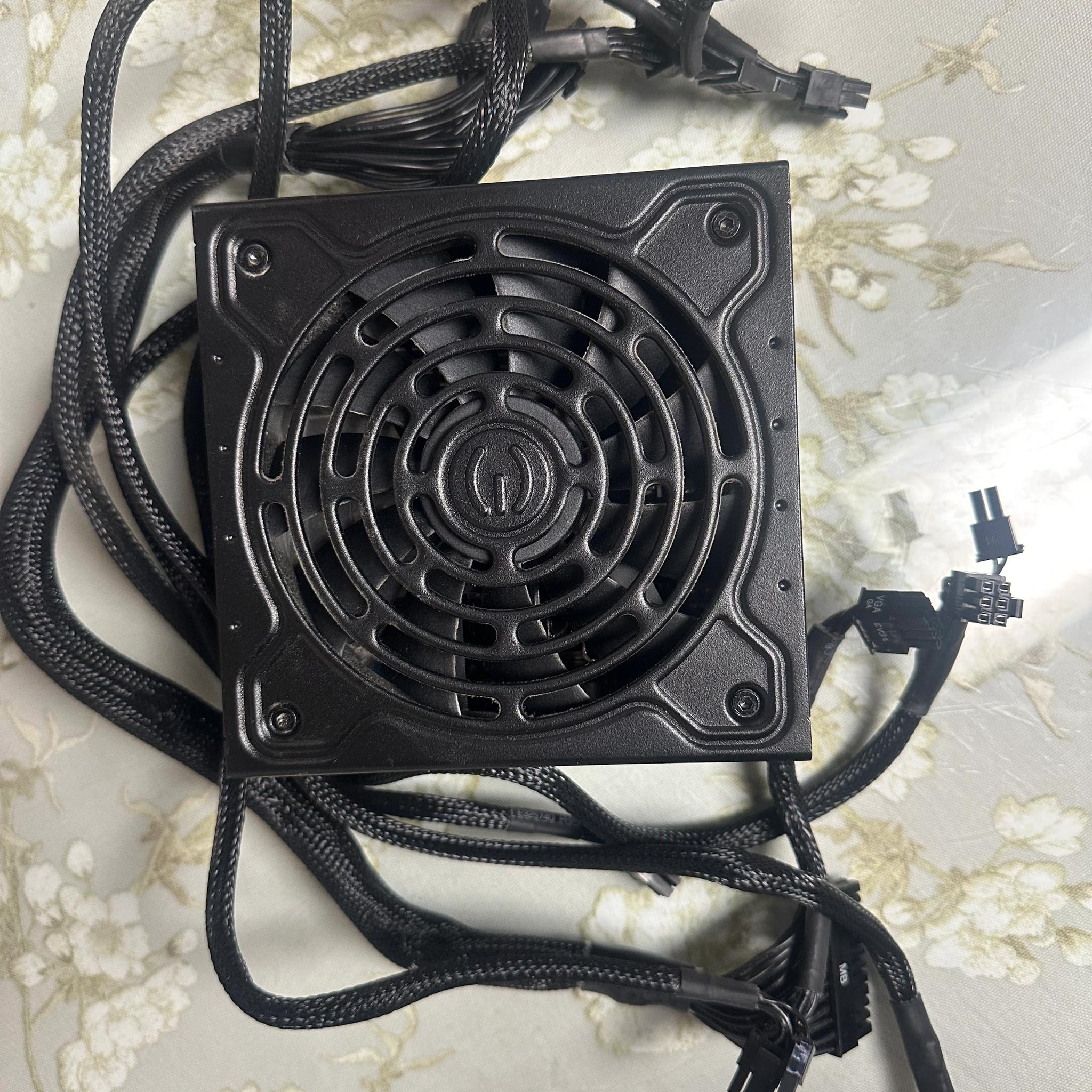 EVGA SuperNOVA 550 GA – 80+ Gold, Fully Modular PSU
