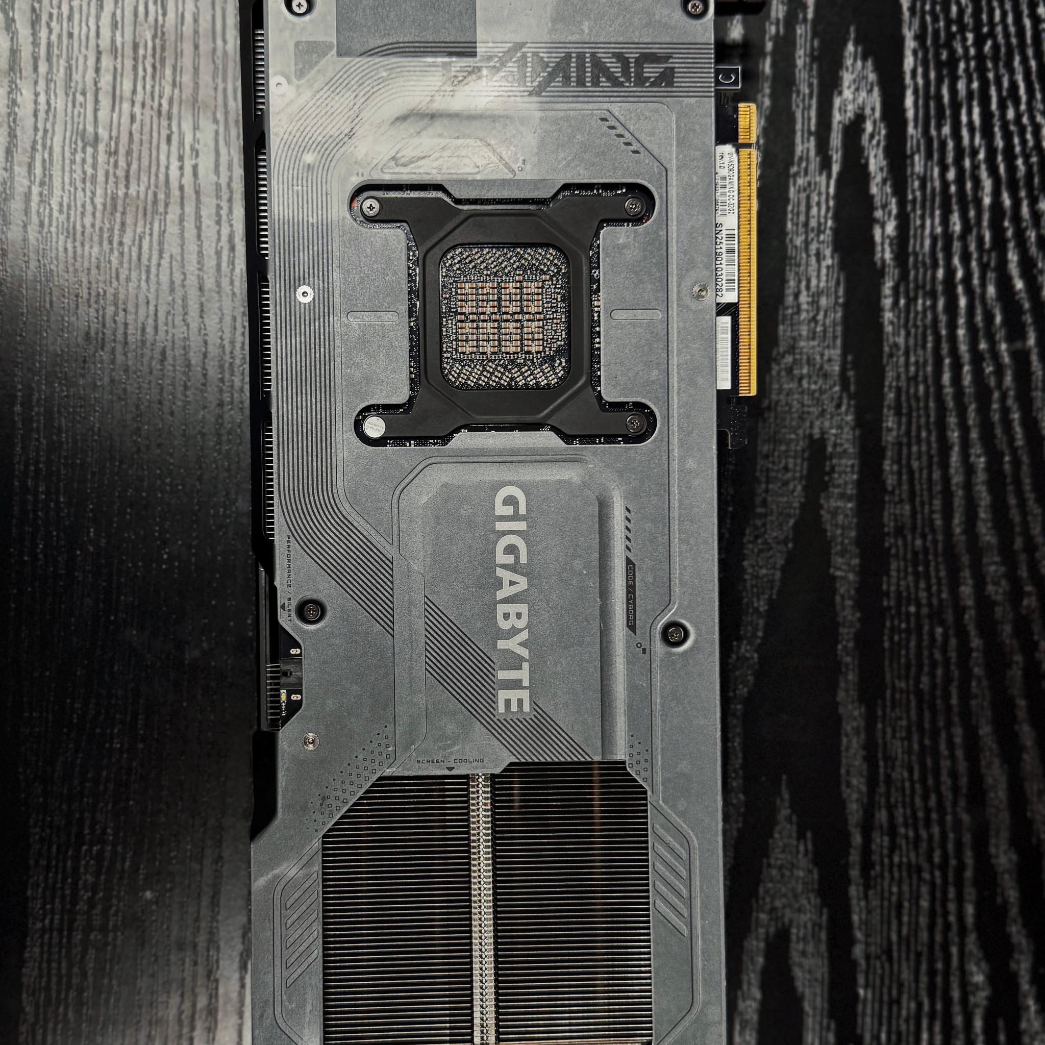 GIGABYTE GeForce RTX 5090 GAMING OC 32G