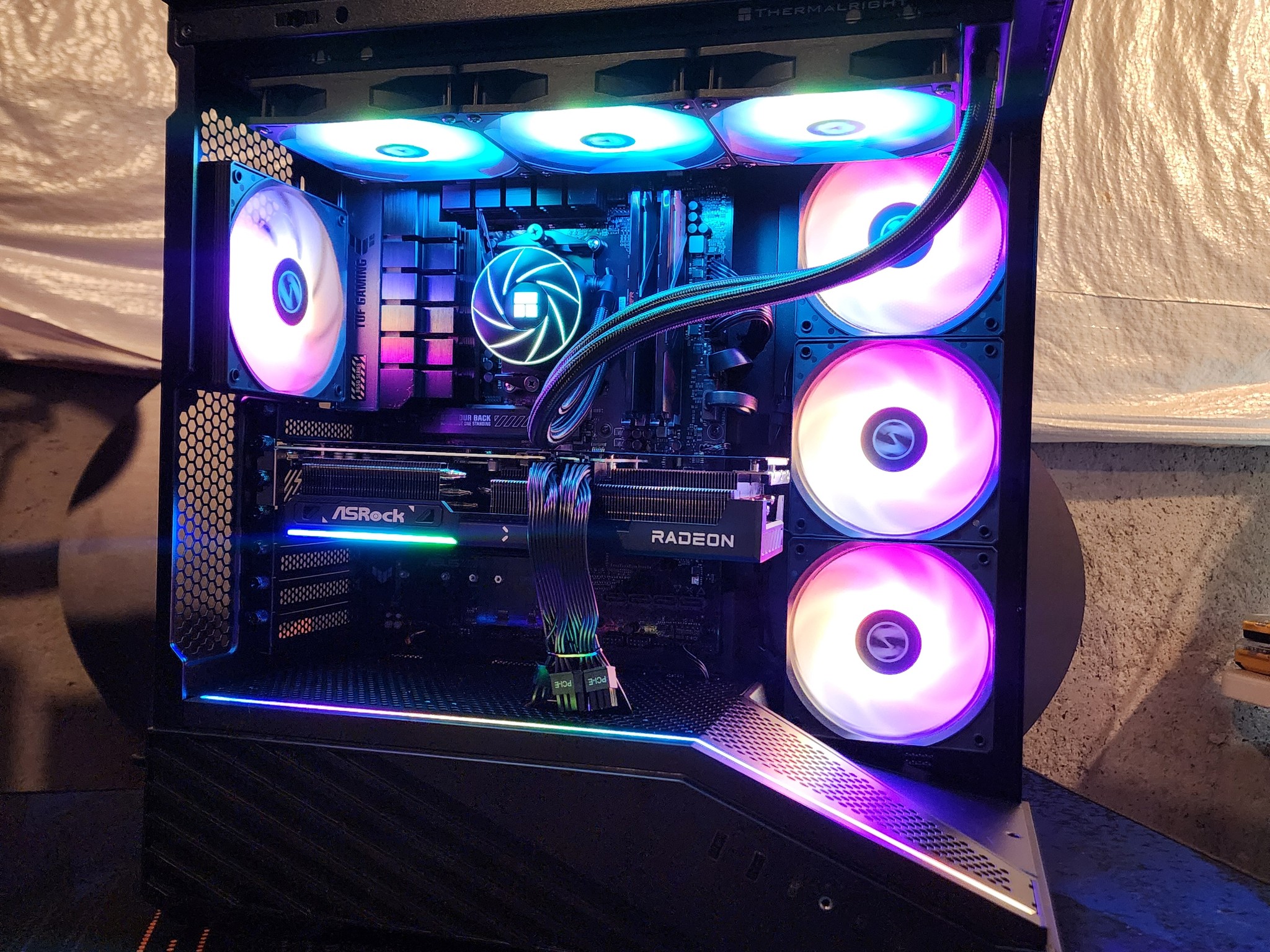 RX 9070 XT / Ryzen 9 7900X / 32GB DDR5 / 1TB NVMe