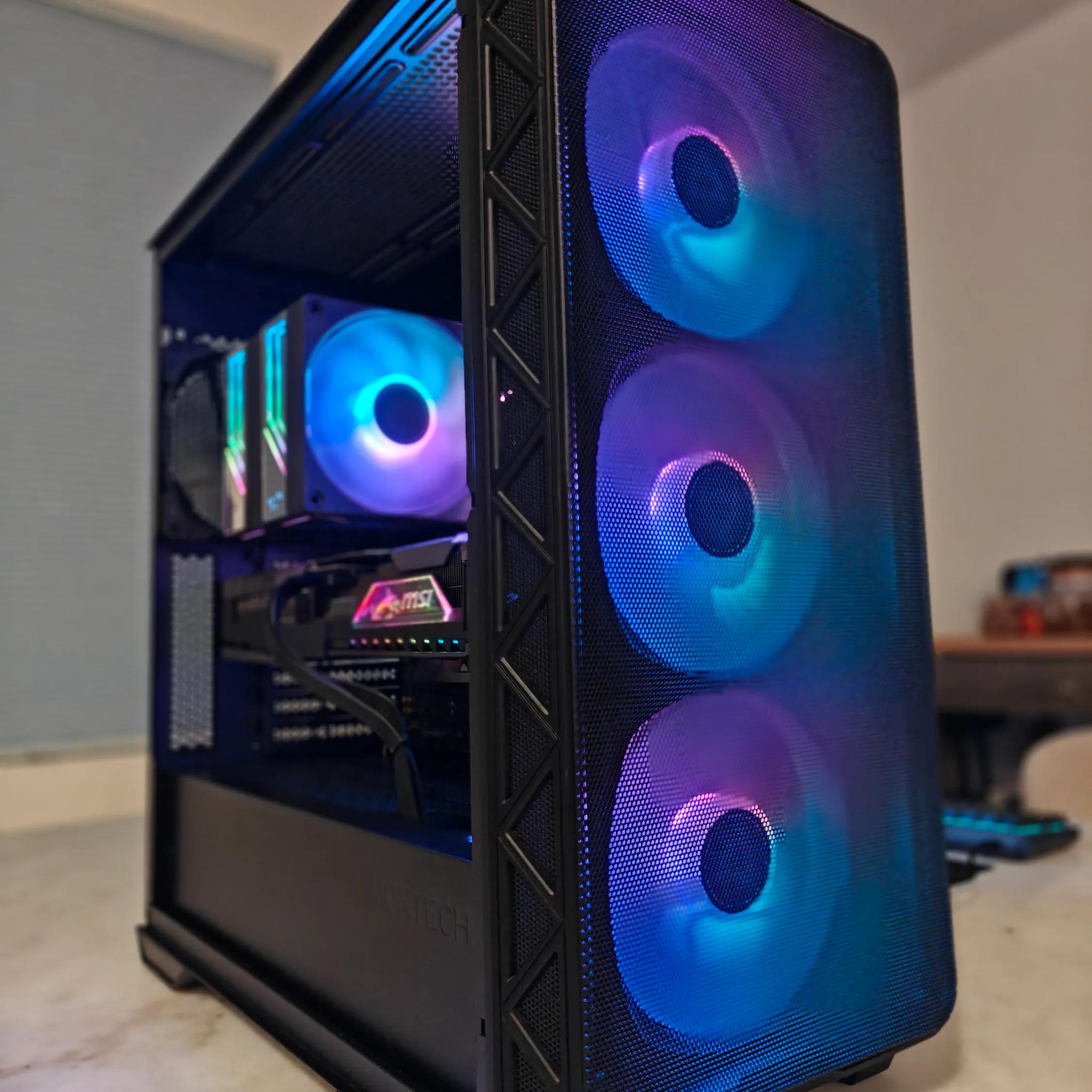 1440P - MSI Vanguard Nvidia RTX 5070 - AMD Ryzen 7 7700X - 32GB DDR5 6000 - 2TB M.2 Gen 4 SSD