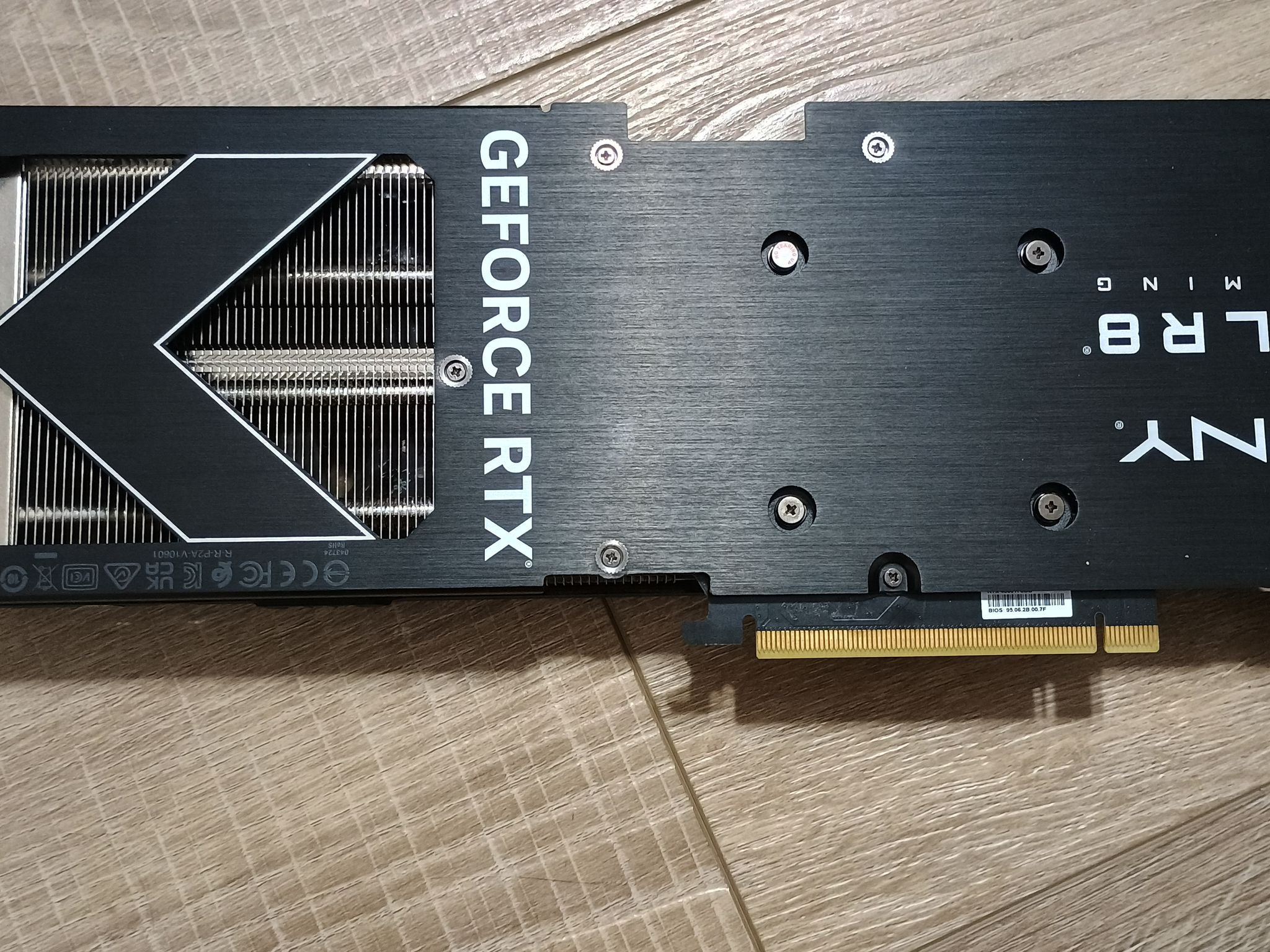 PNY XLR8 Gaming VERTO EPIC-X RGB OC GeForce RTX 4060 Ti