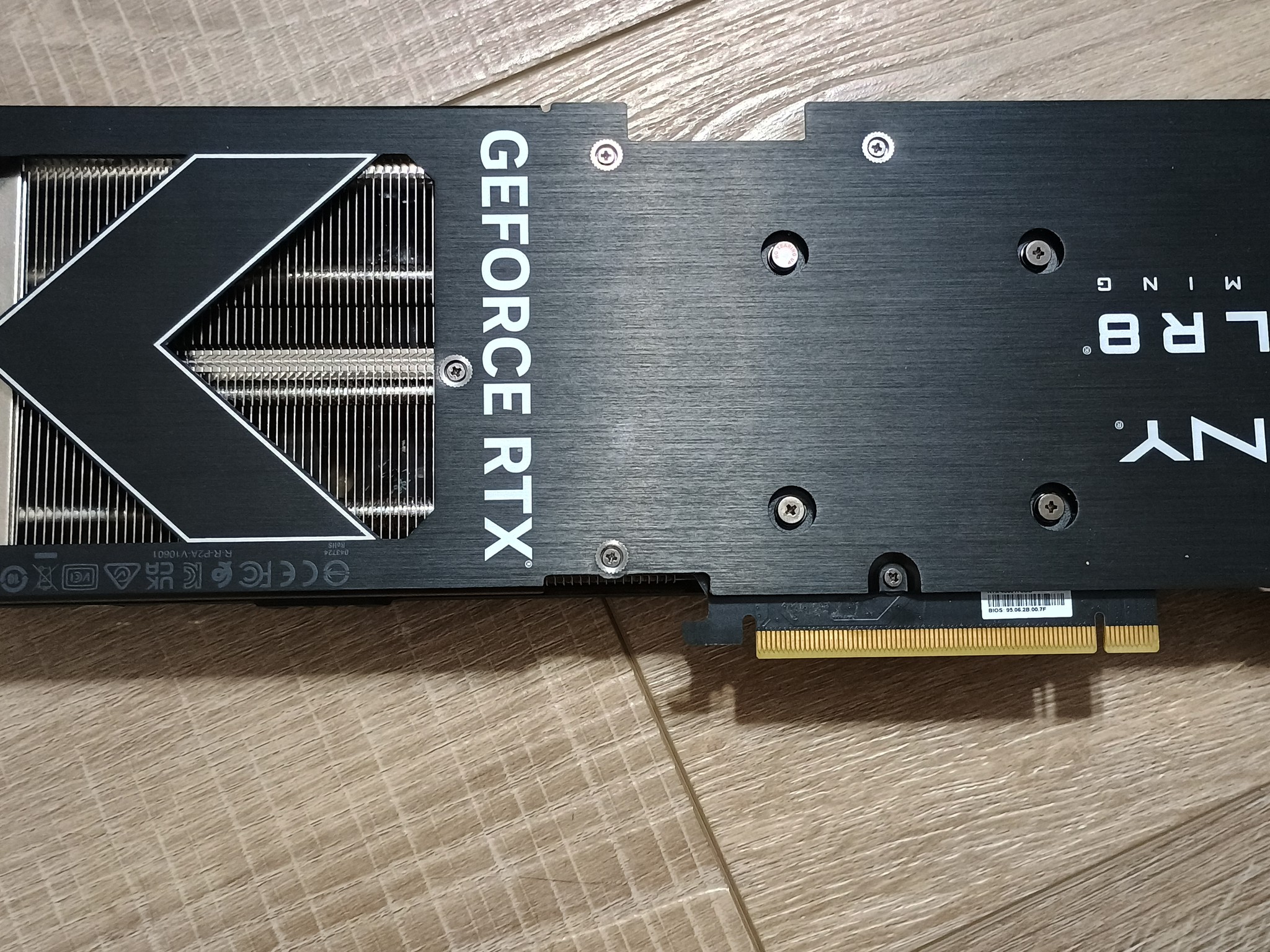 PNY XLR8 Gaming VERTO EPIC-X RGB OC GeForce RTX 4060 Ti