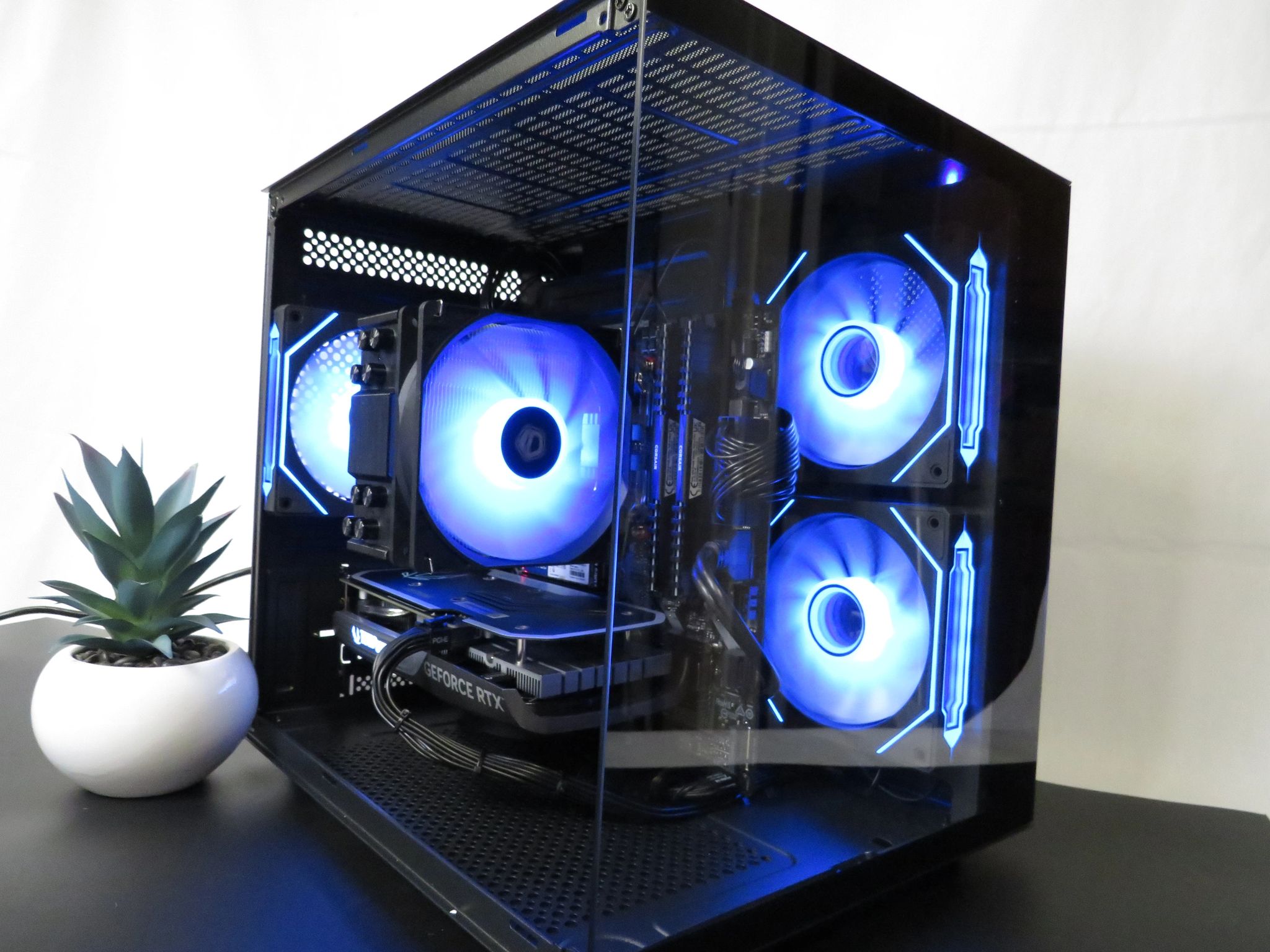 A Great Gamer: Ryzen 5 5600X + RTX 4060 + 32 GB DDR4 RAM + 1 TB SSD