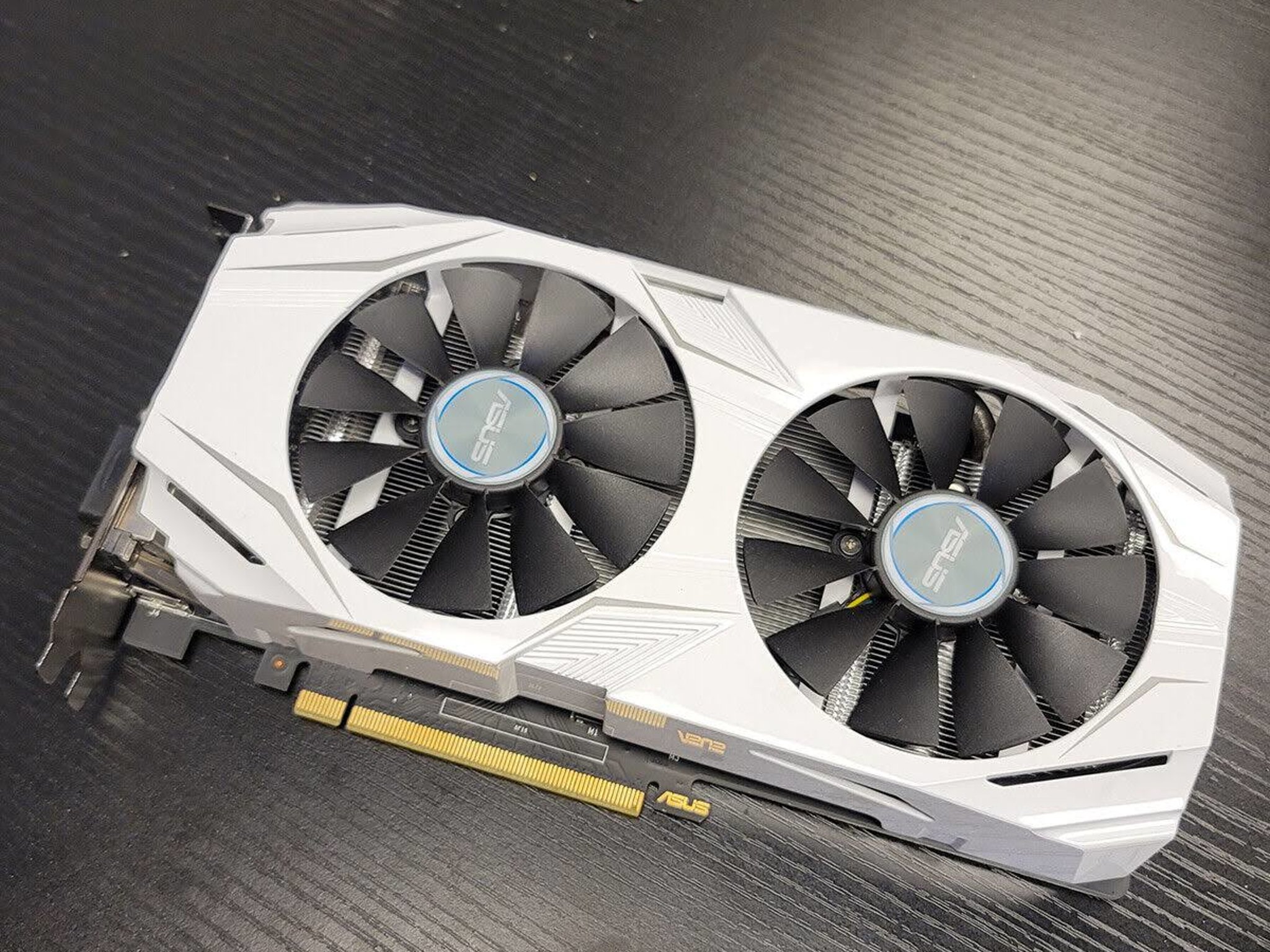 Asus gtx 1060 3gb white