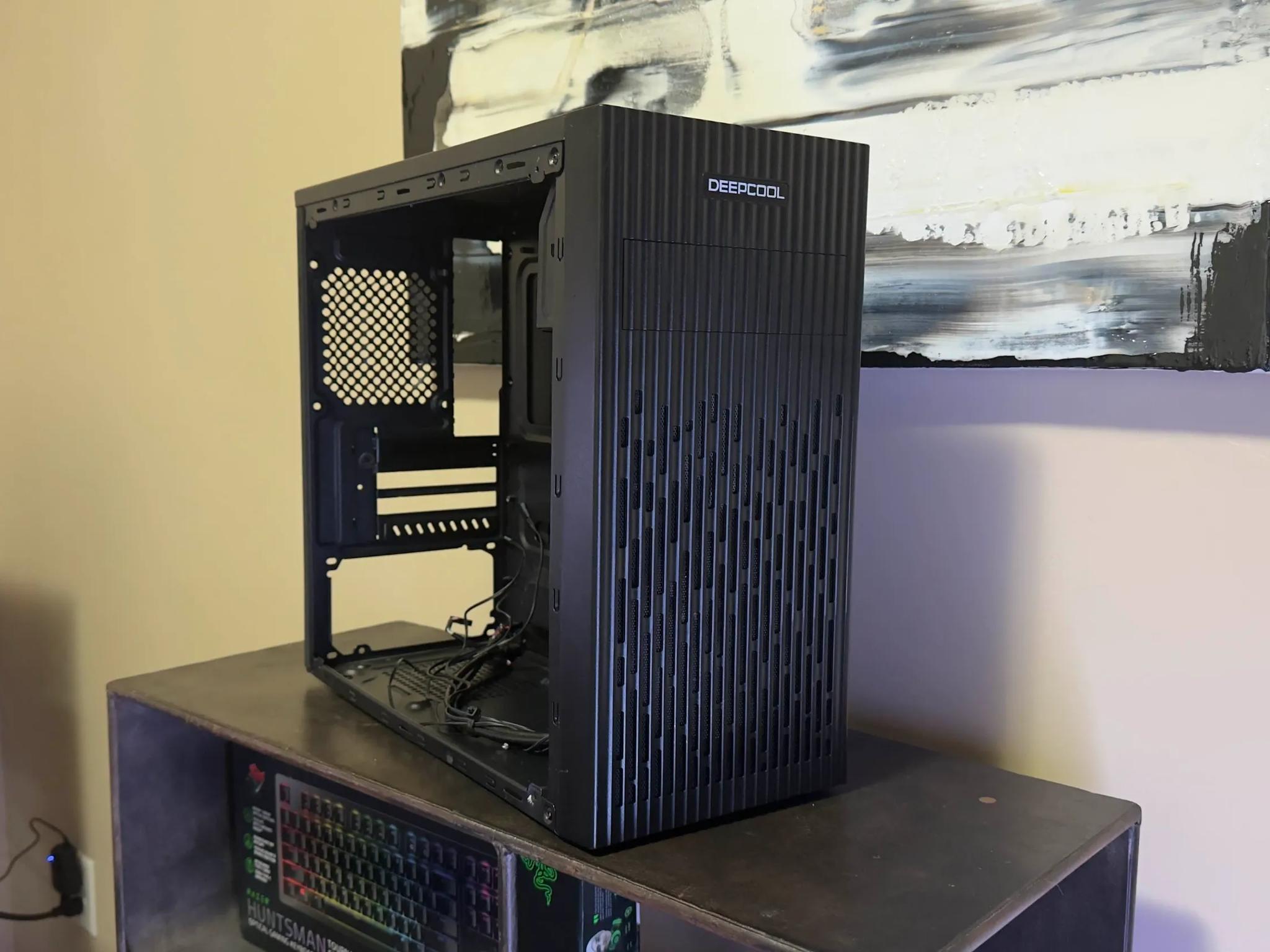 DEEPCOOL Micro ATX PC case