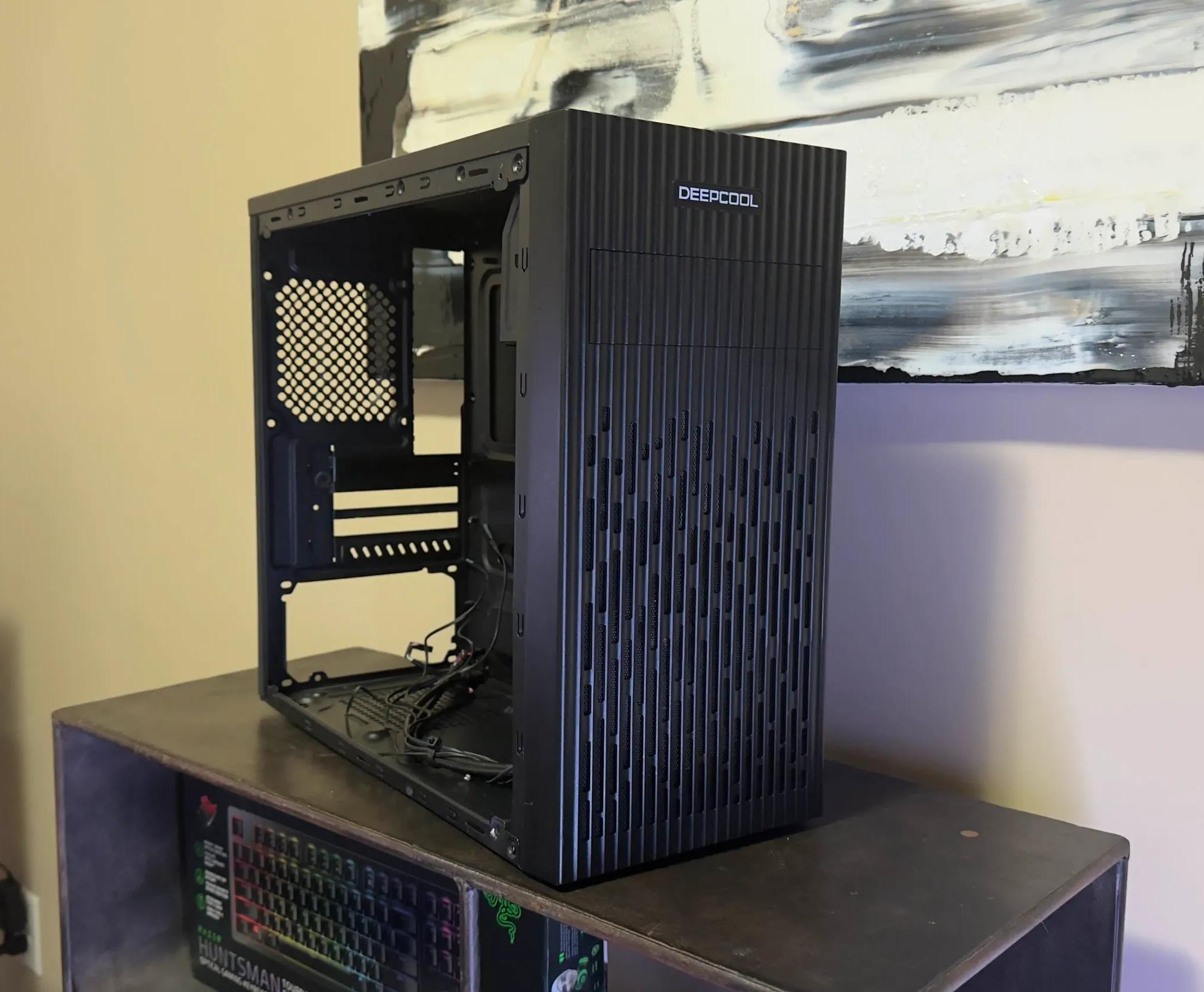 DEEPCOOL Micro ATX PC case