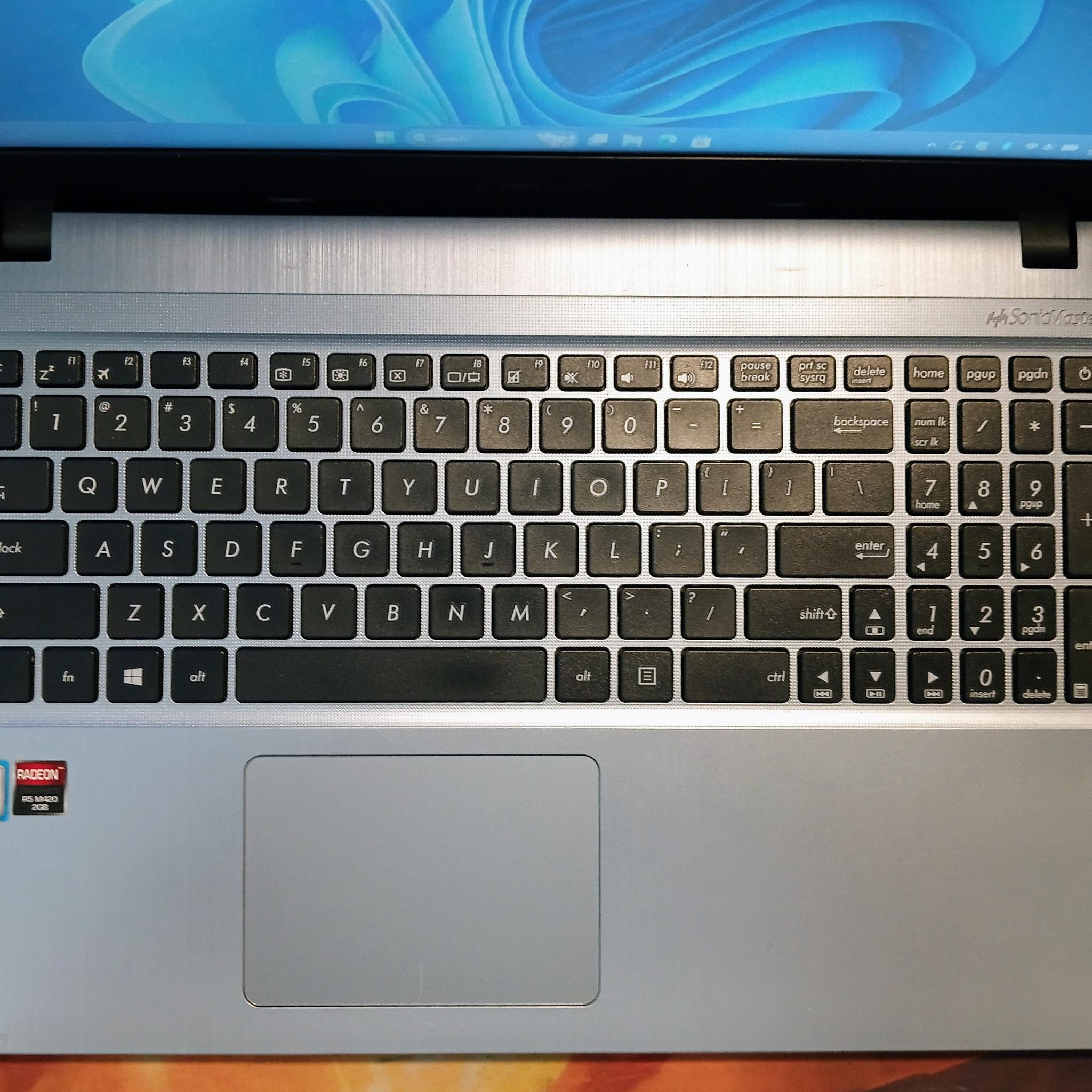 Asus A540UP LAPTOP INTEL i3-7100U 8GB DDR4 RAM 240GB SSD WIFI R5 M230 2GB GPU WINDOWS 11