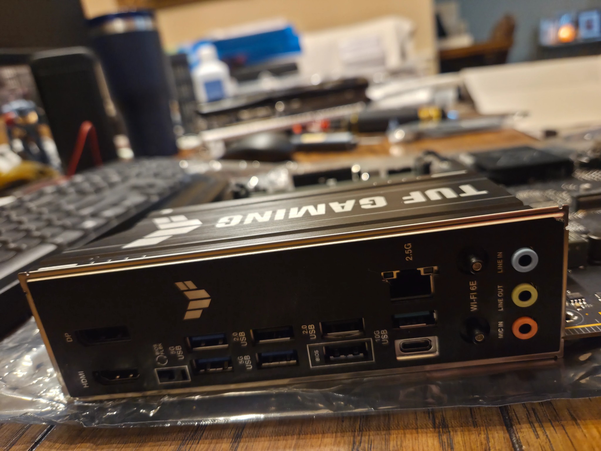 ASUS Tuf Gaming B650E-E Wifi! AM5 PCIe 5.0 Motherboard!