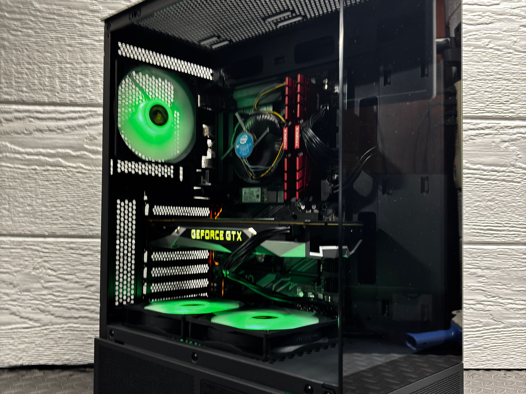 Gaming PC - GTX 1070 8GB | i5-9400 | 16GB RAM | 512GB NVMe SSD