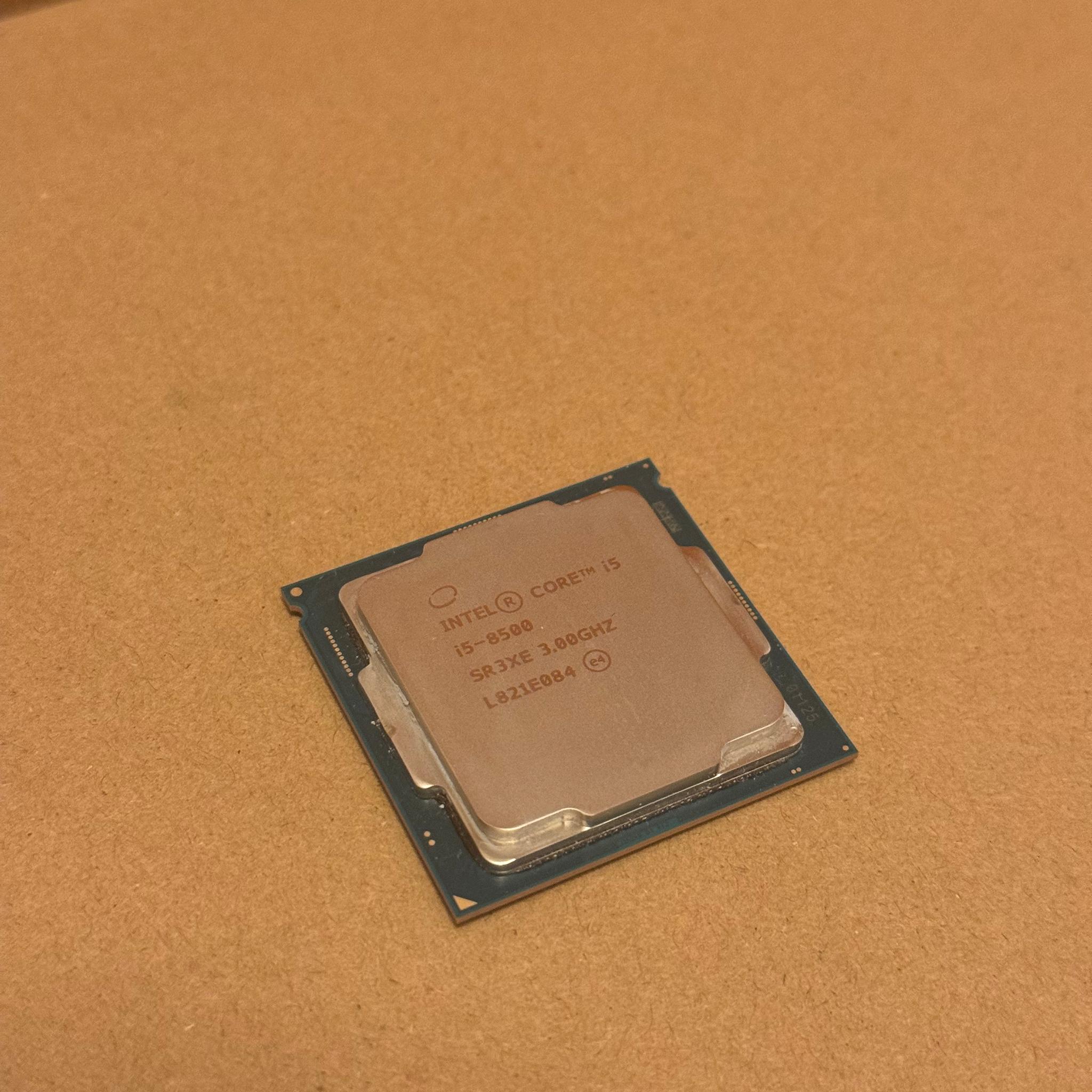 Intel i5 8500