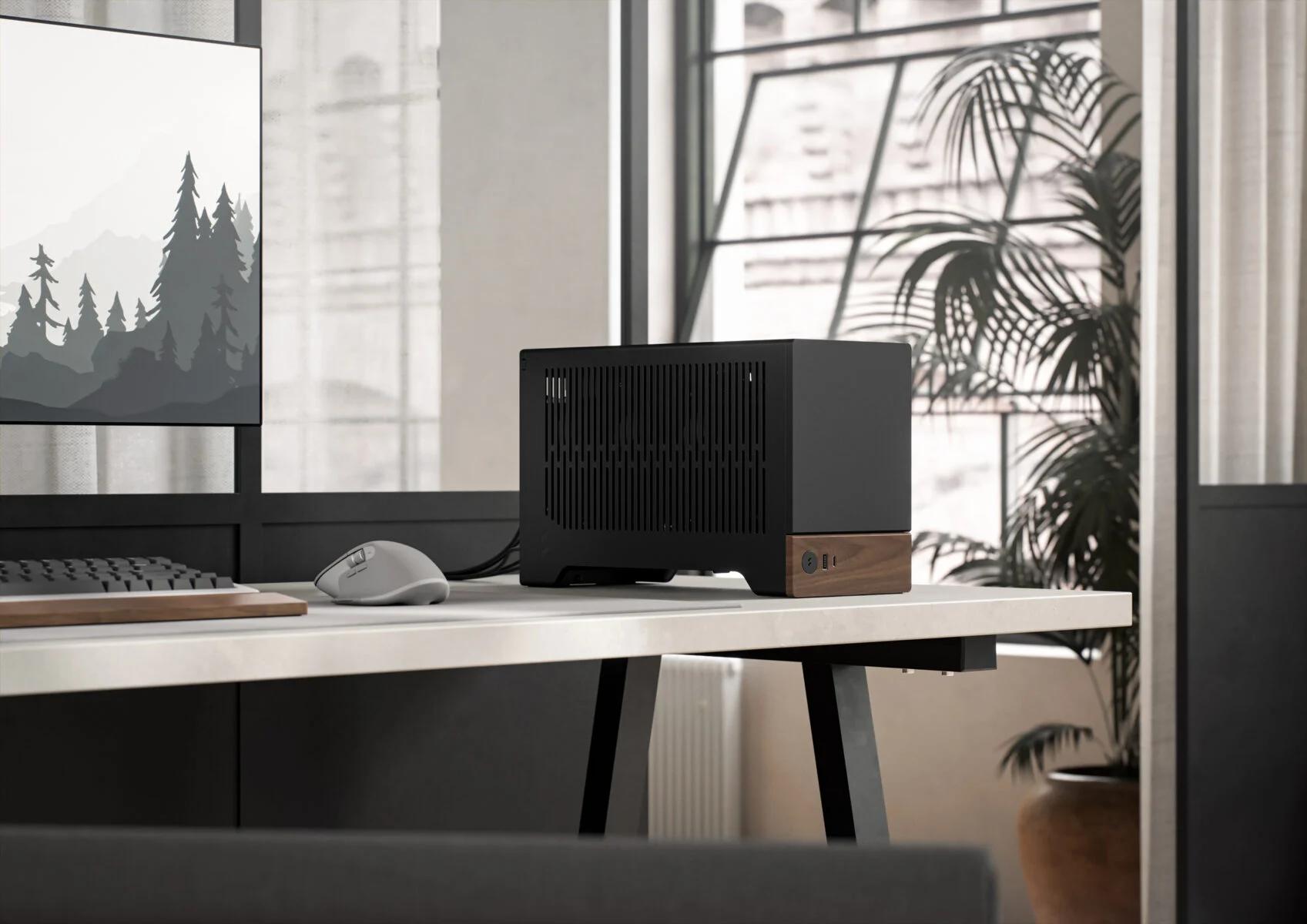 Fractal Terra | Ryzen 7 7700X | RX 6800 XT | 32GB DDR5 (6000 MT/s) | 512GB SSD | 850W Gold SFX PSU