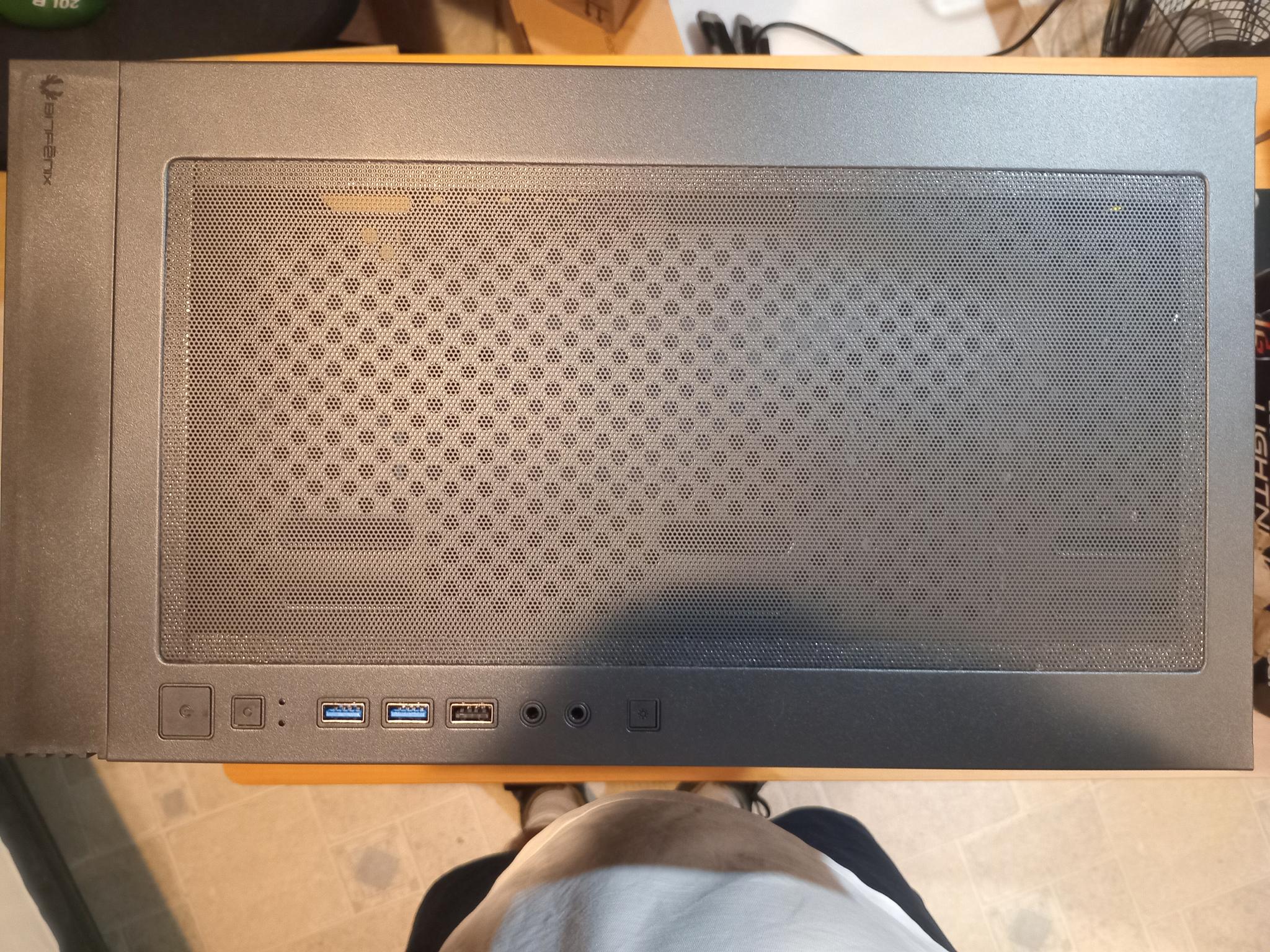 BitFenix FLOW (Black - Tempered Glass) - Image 4