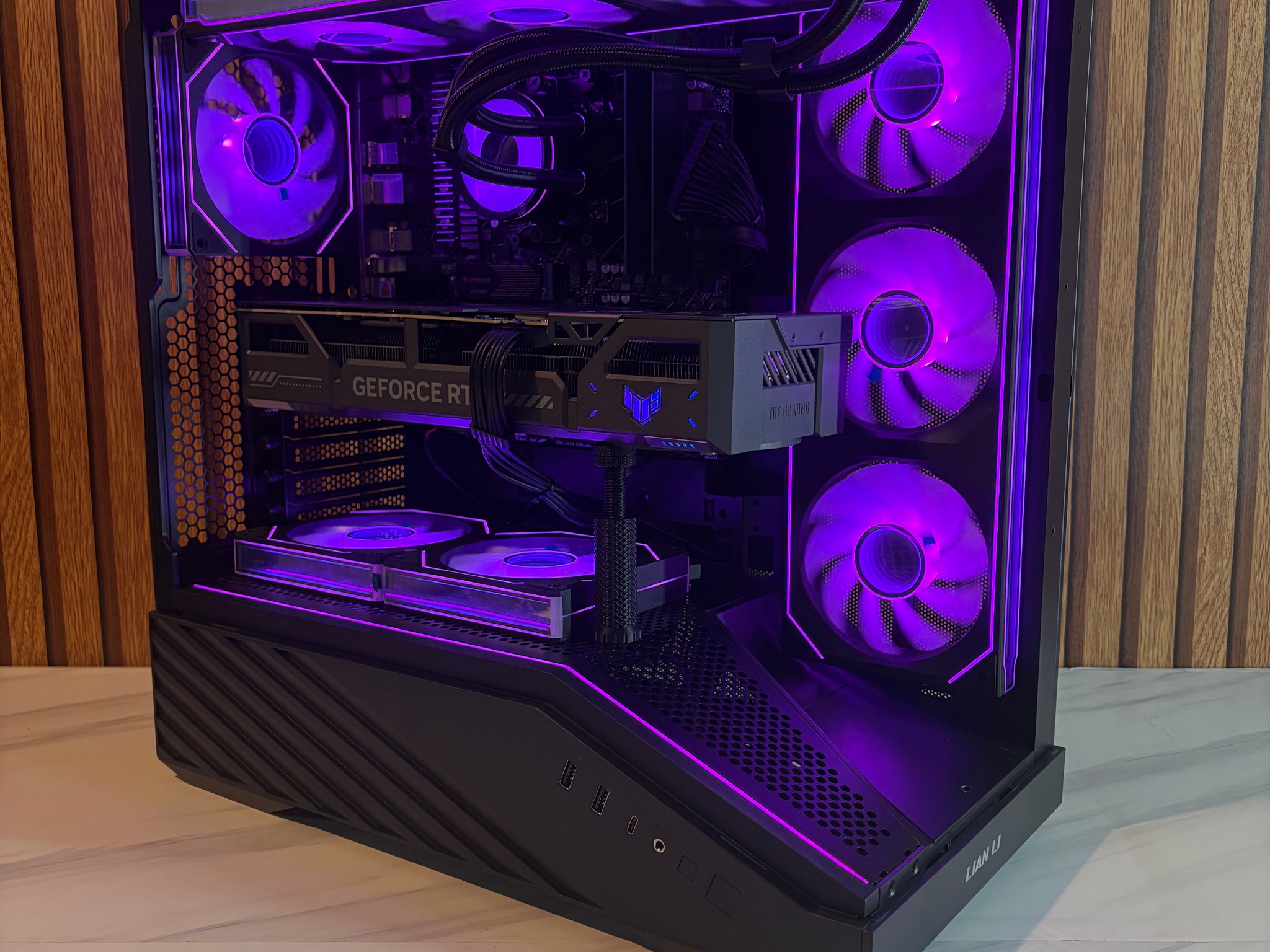 RTX 5070 | 7800X3D | 16GB DDR5 | 1TB NVME | 360MM AIO | 1000W