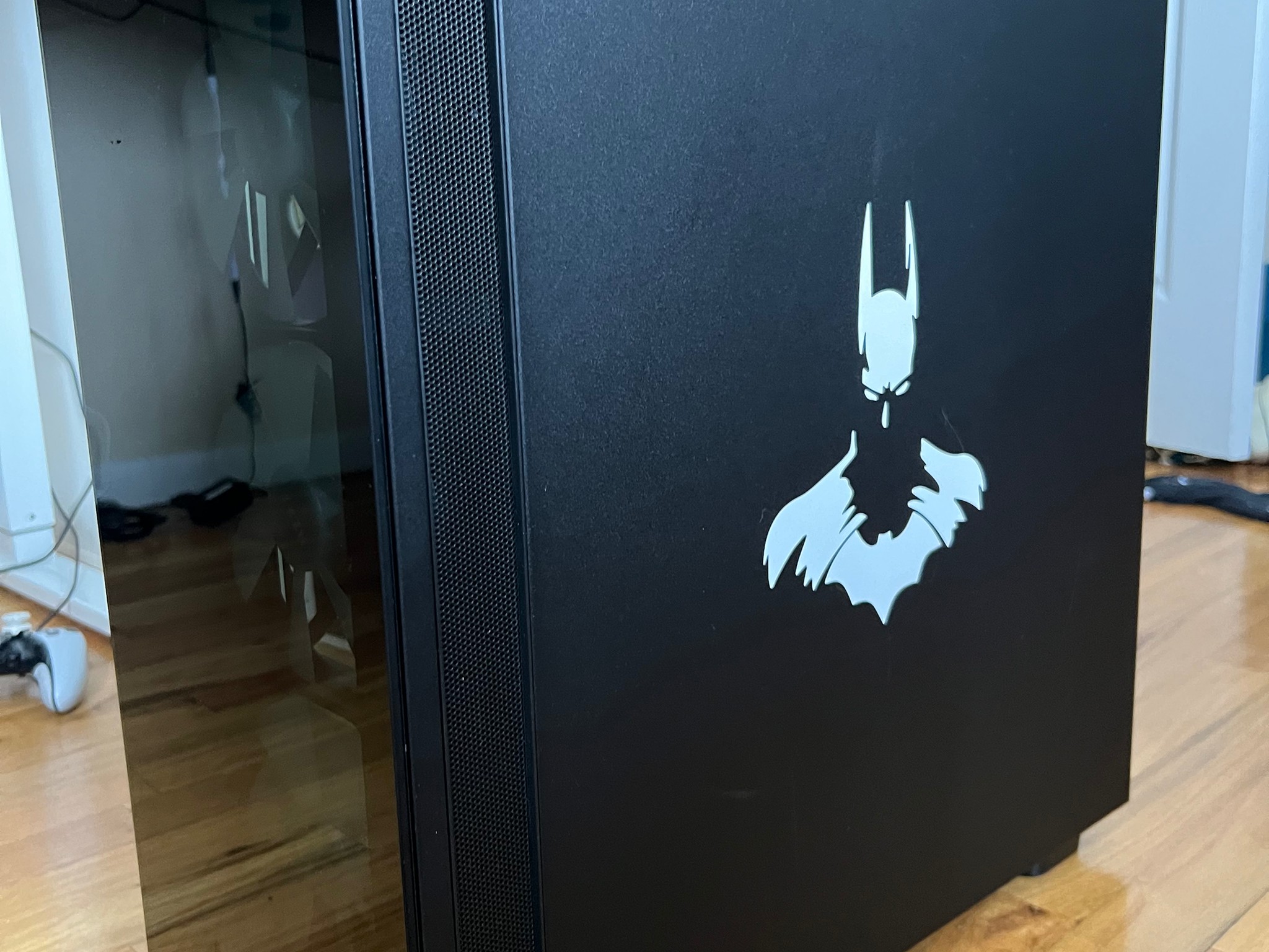 “The Batman” Ryzen 7 7800X3D, RX 7800 XT, 32GB DDR5, 1.5TB NVMe