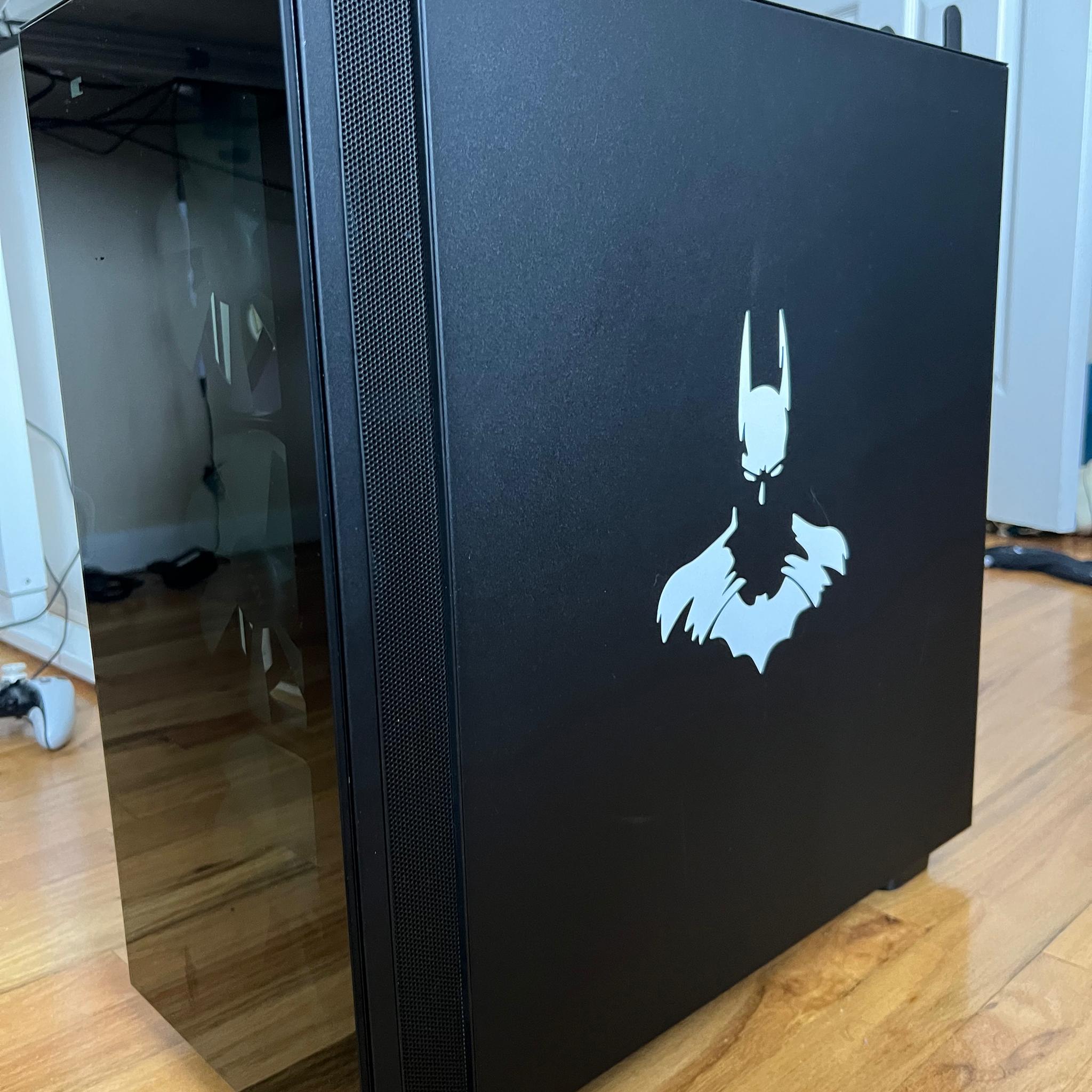 “The Batman” Ryzen 7 7800X3D, RX 7800 XT, 32GB DDR5, 1.5TB NVMe
