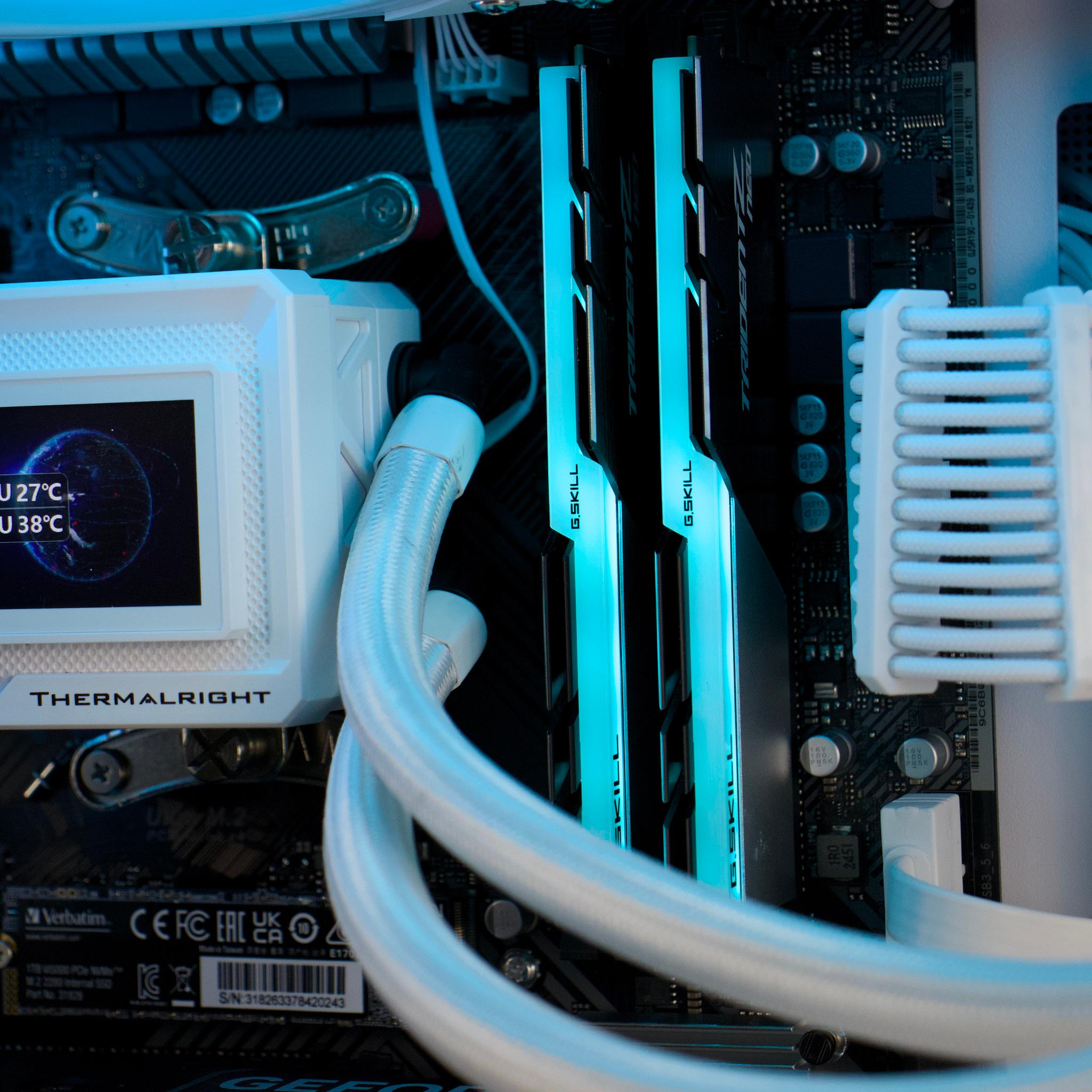 🧊❄️🧊 White Gaming PC – RTX 5060 TI, Ryzen 7 5700X, 32GB RAM, 1TB SSD - WiFi, BlueTooth 🧊❄️🧊