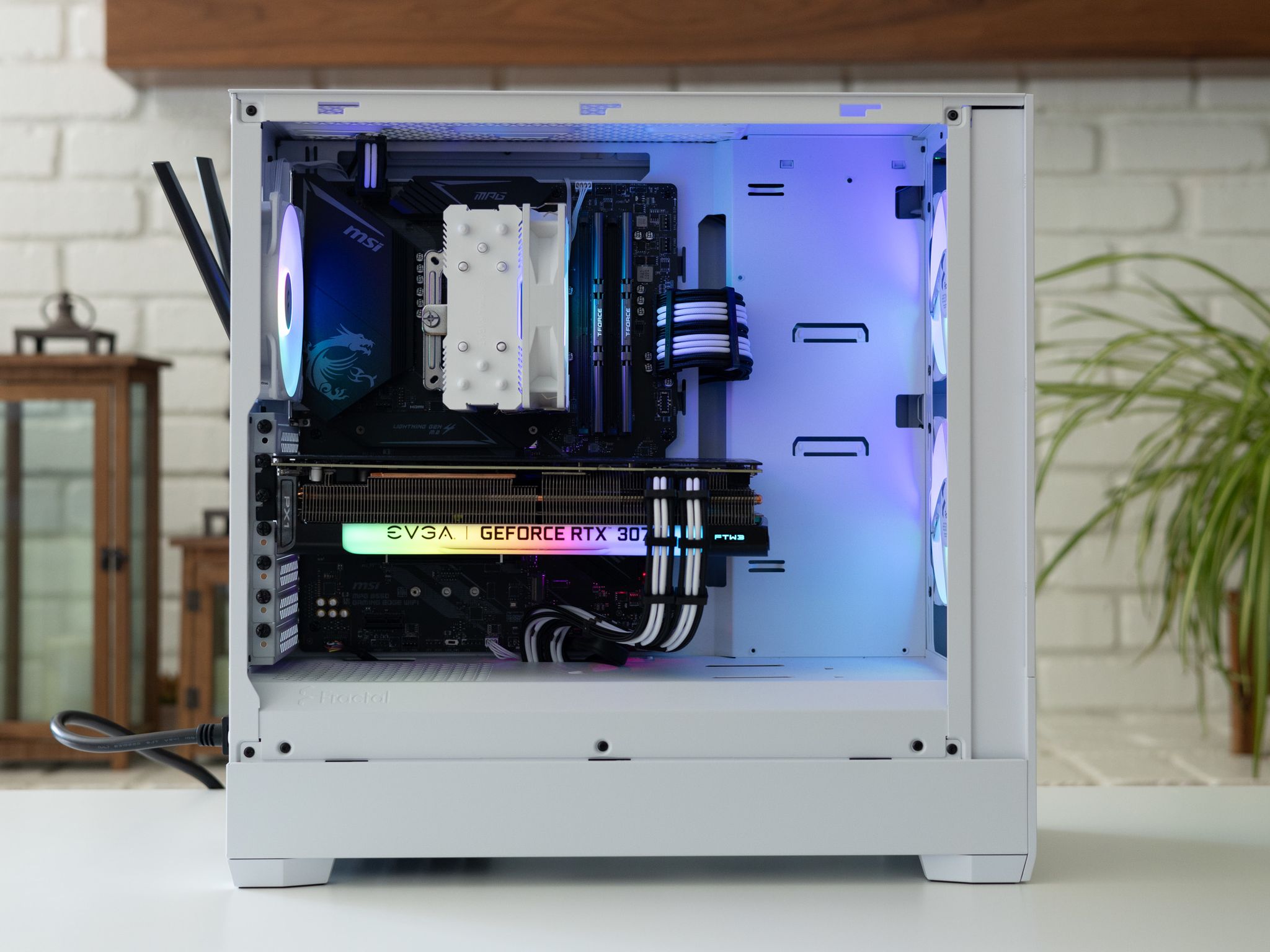 RTX 3070, Ryzen 5, WiFi, 32GB RAM, 1TB NVMe SSD, Gaming PC