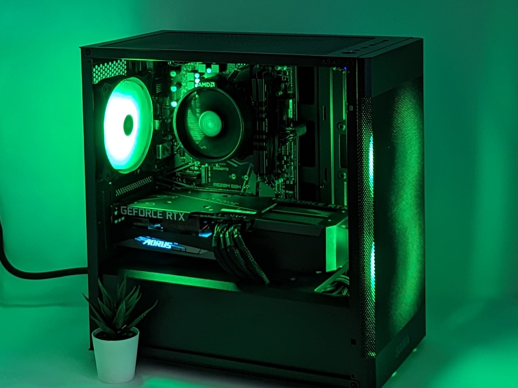 Sleek RTX Whisperer | Nvidia RTX 3060 | Ryzen 5 5500 | 16gb RAM | MSI M461 1TB Gen 4 NVMe SSD