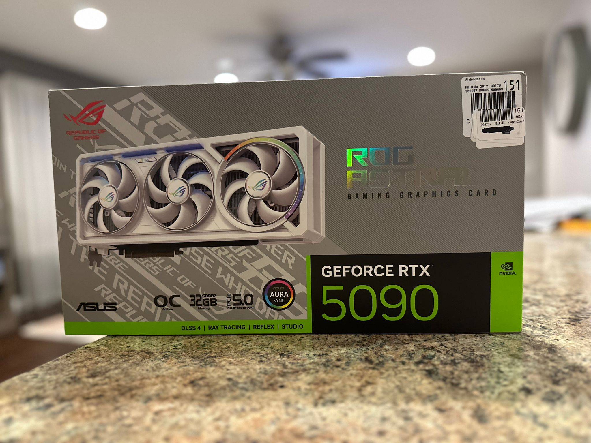 ASUS ROG Astral RTX 5090 OC Edition
