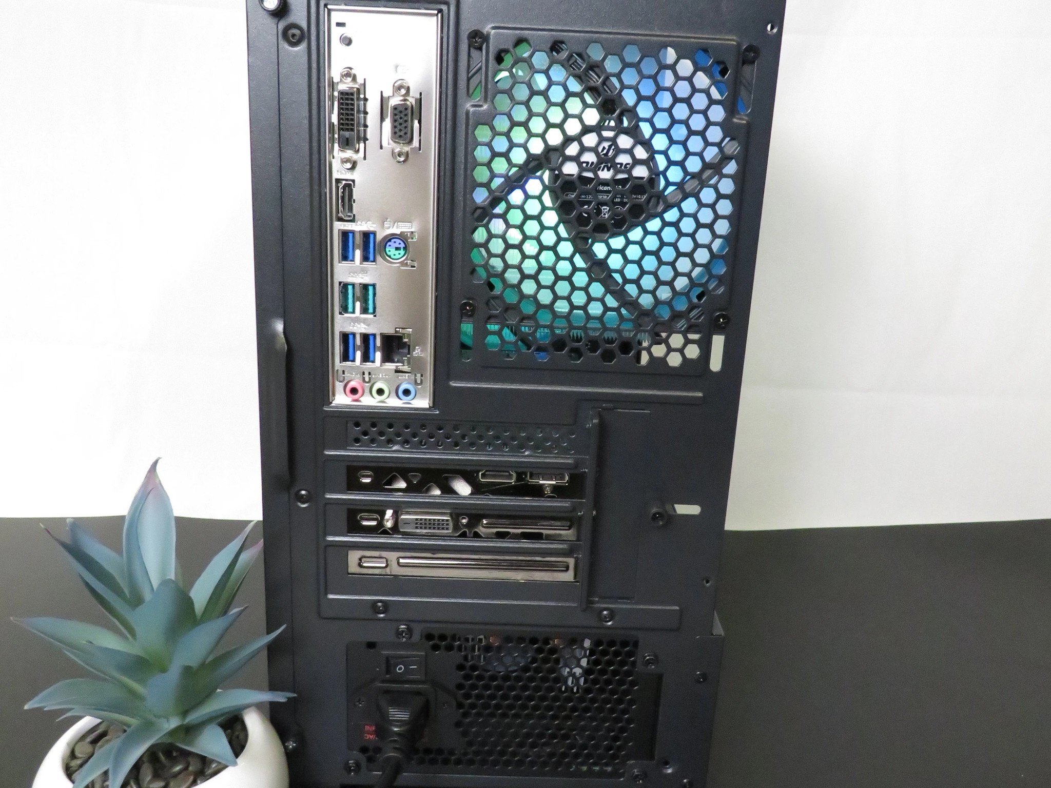 Beginner Streamer and Gamer: Ryzen 5 2600X + RTX 2060 + 16 GB DDR4 RAM + 1 TB SSD