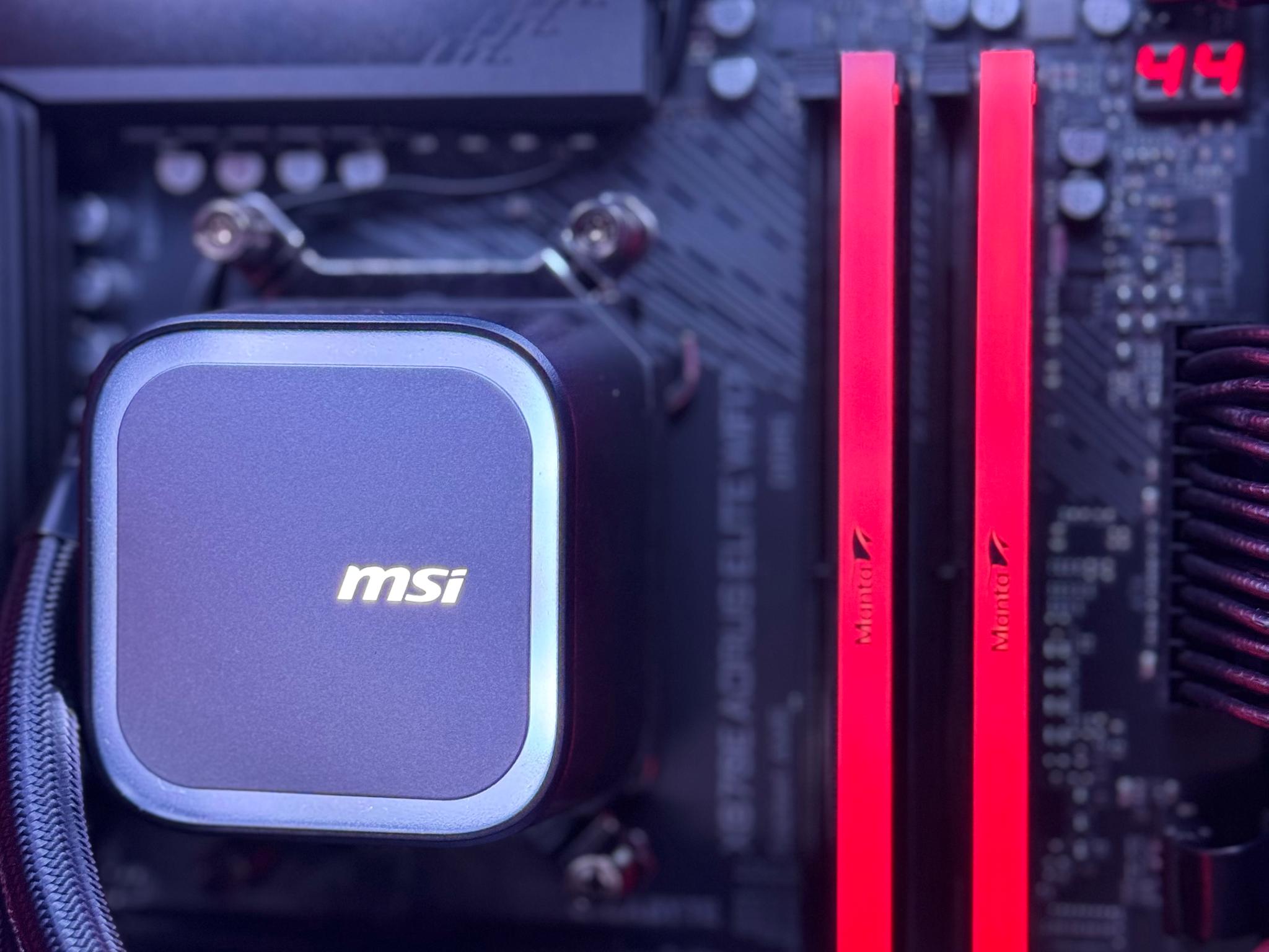 Lock In Extreme- Ryzen 9800X3D | 9070 XT | 32GB DDR5 6000MHz CL30 | 2TB SSD m.2