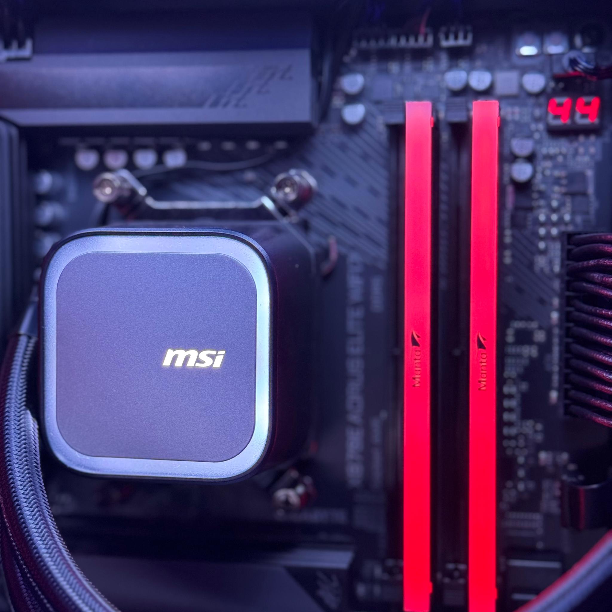 LOCK IN 🥜🔥 RX 9070 XT 16GB | Ryzen 7700X | 32GB DDR5 6400MHz CL32 | 2TB SSD m.2 | Win 11 Pro | WiFi7