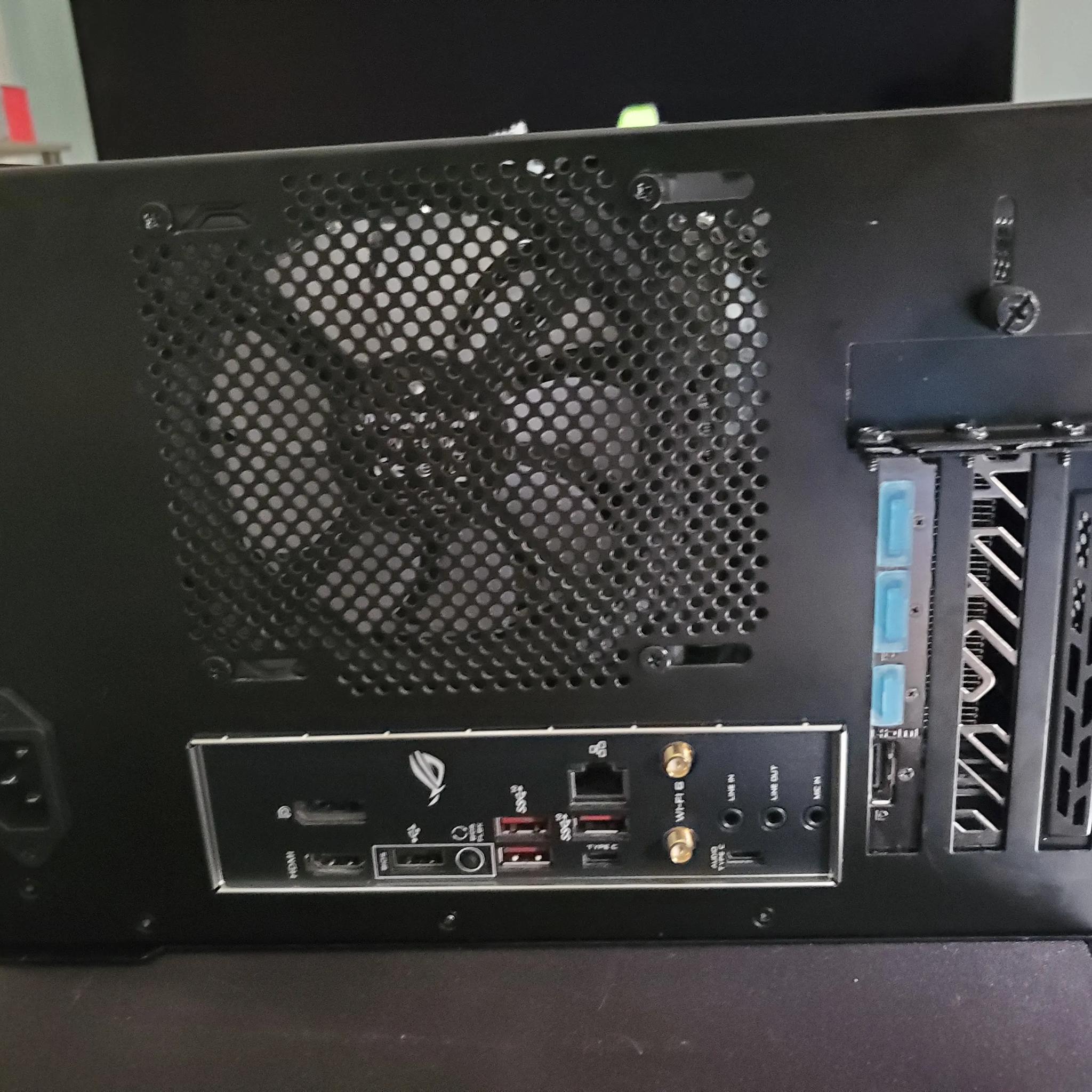 RX 6700XT Ryzen 5 5600X Mini ITX PC Windows 10 Pro Bluetooth Wifi GREAT VALUE