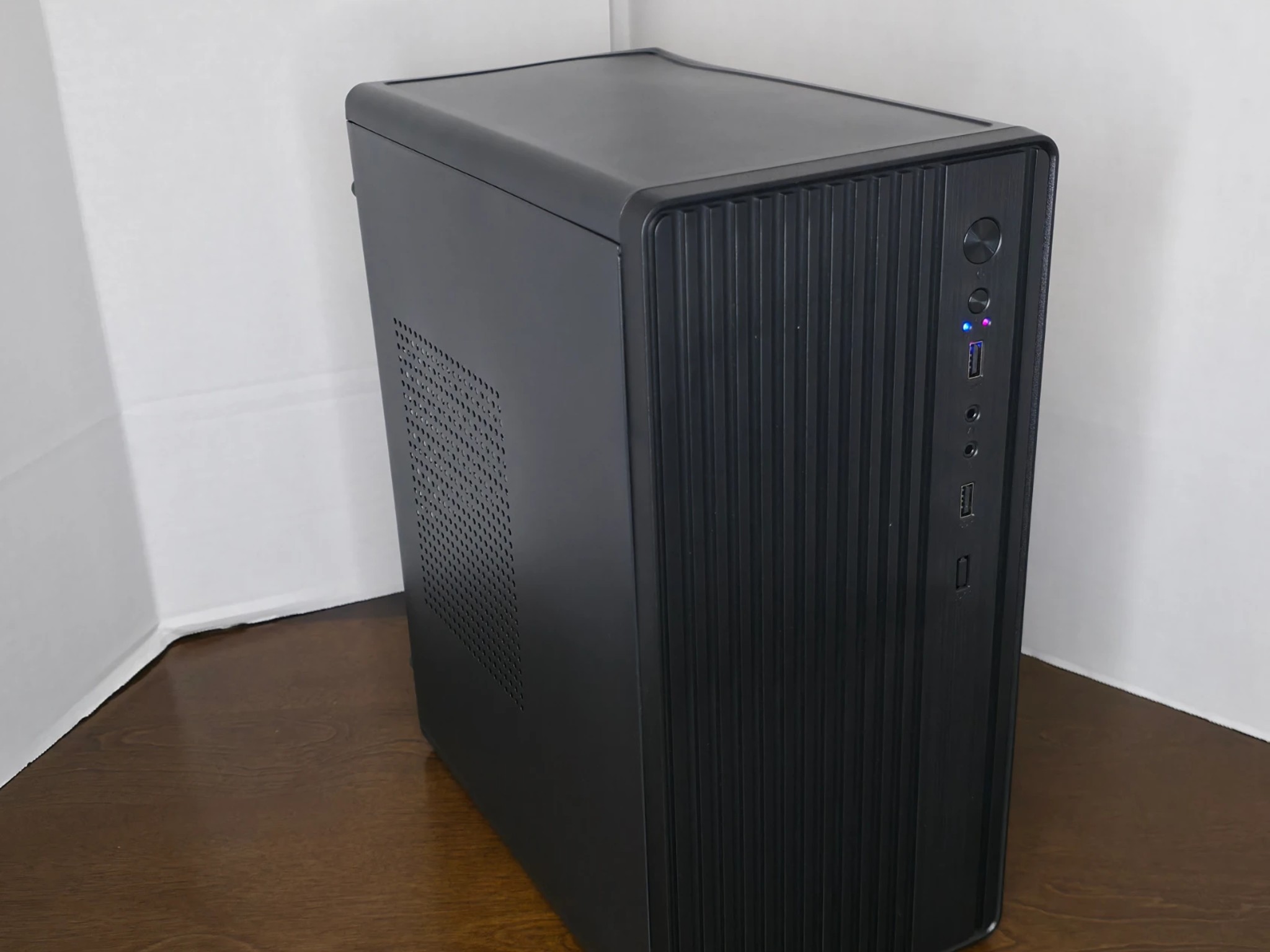 Budget Entry Level Sleeper Gaming PC
