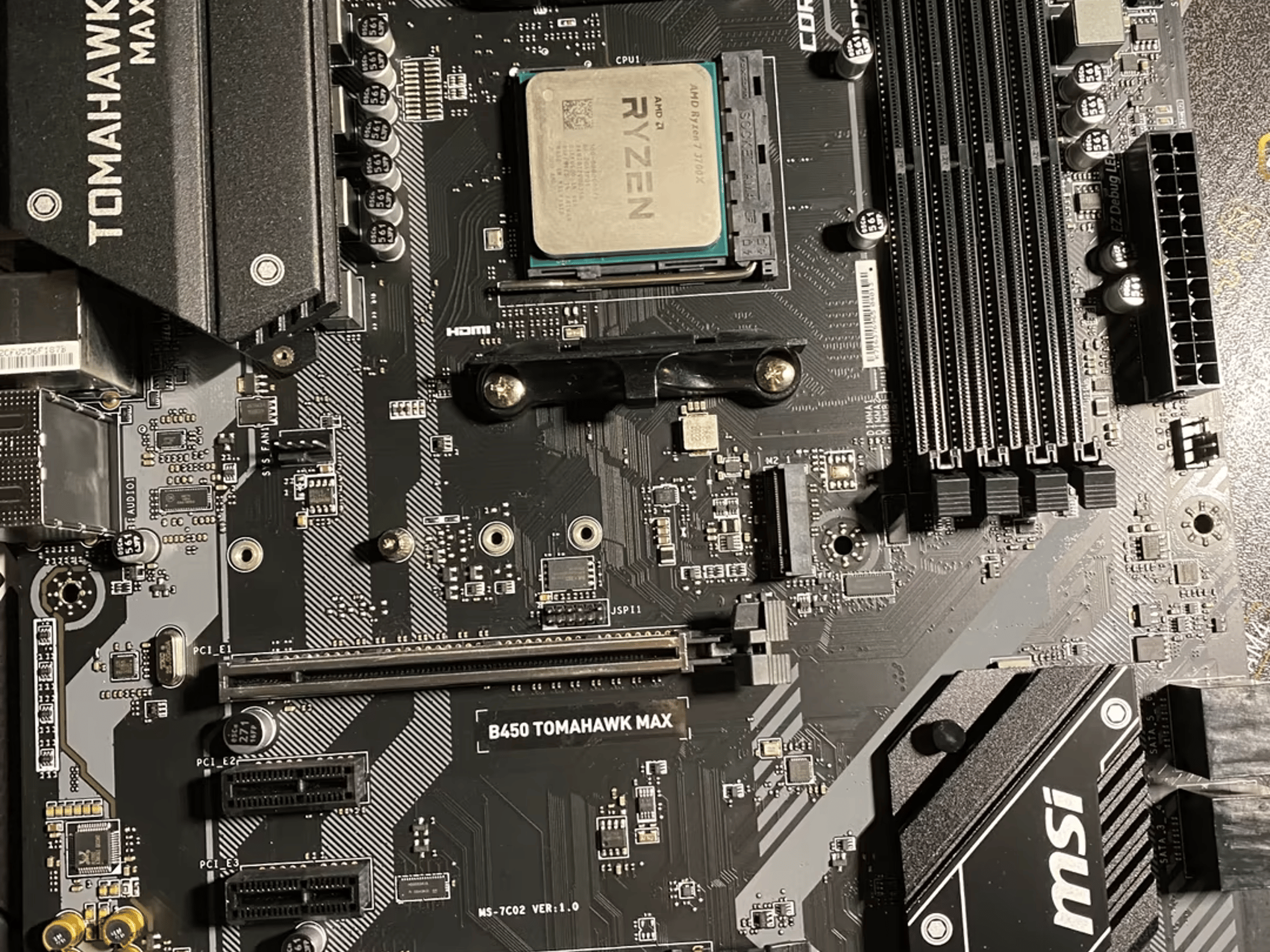Ryzen 7 3700x and B450 Tomahawk Combo