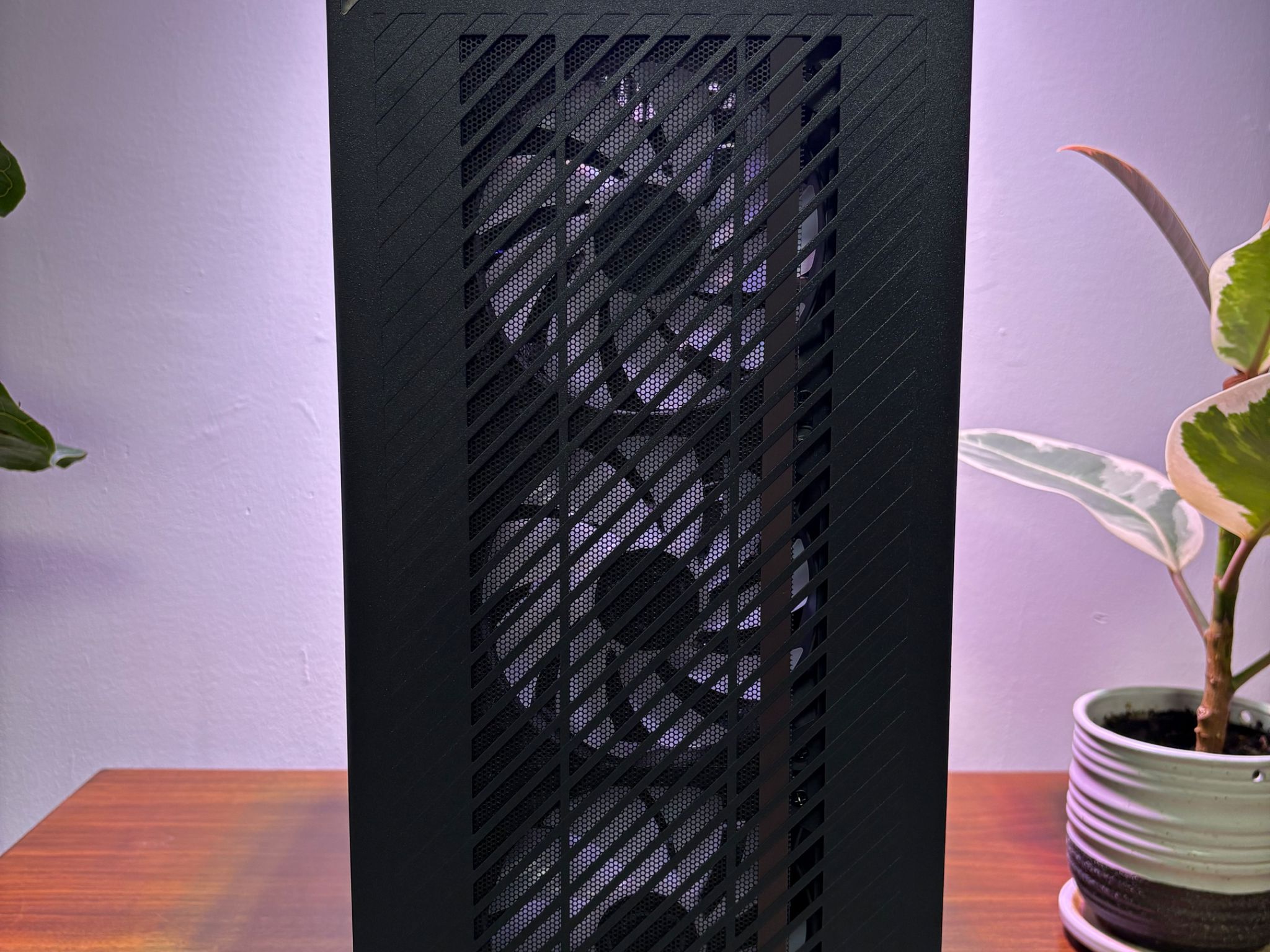 RTX 5070 | Ryzen 5 9600X | 32GB DDR5 | 1TB SSD | 750W PSU | 4 x Fans | WiFi